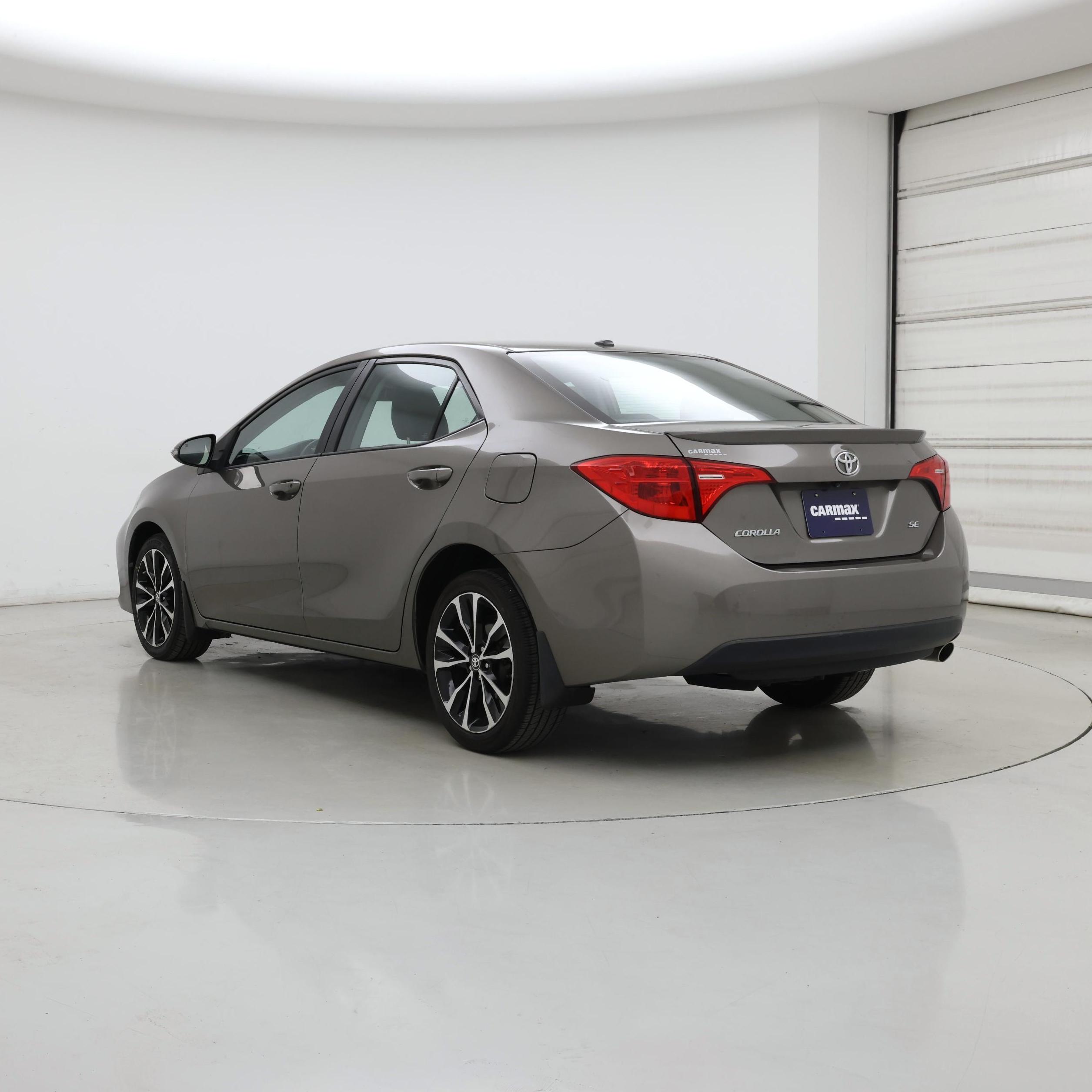 Thumbnail: 2017 Toyota Corolla - 2