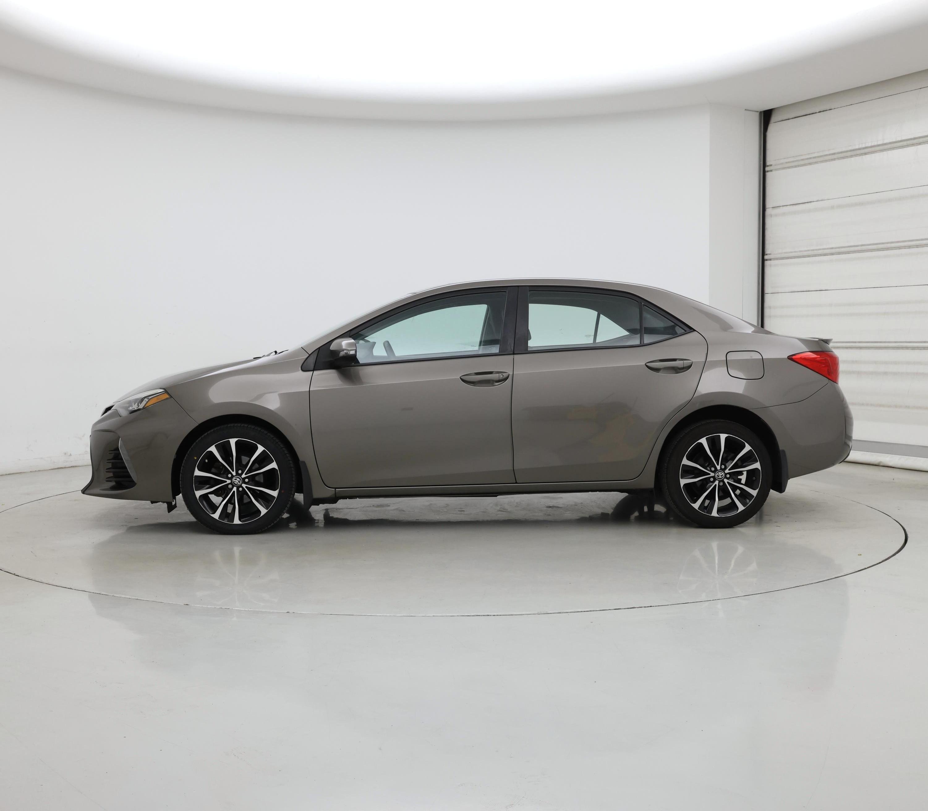 Thumbnail: 2017 Toyota Corolla - 3