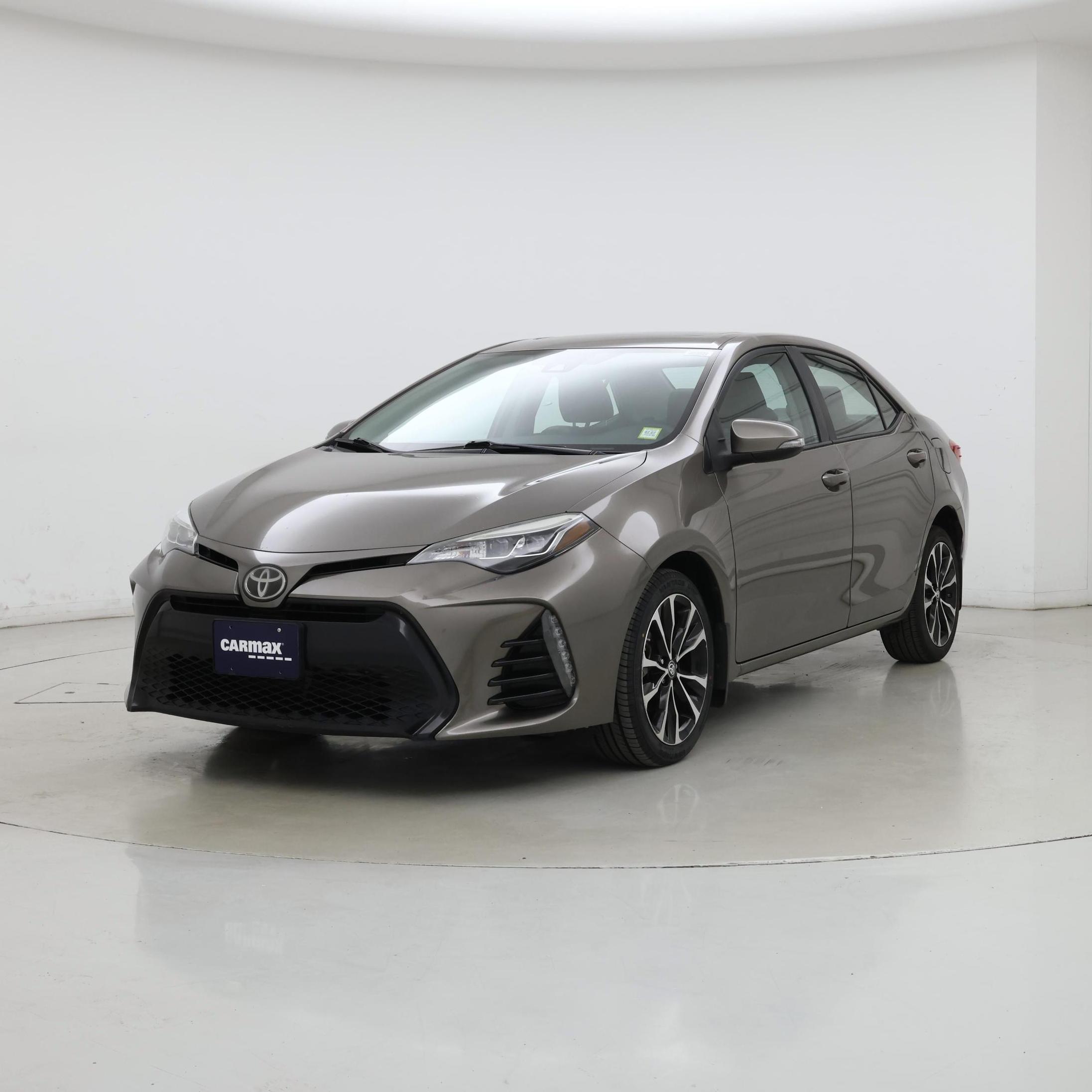 Thumbnail: 2017 Toyota Corolla - 4