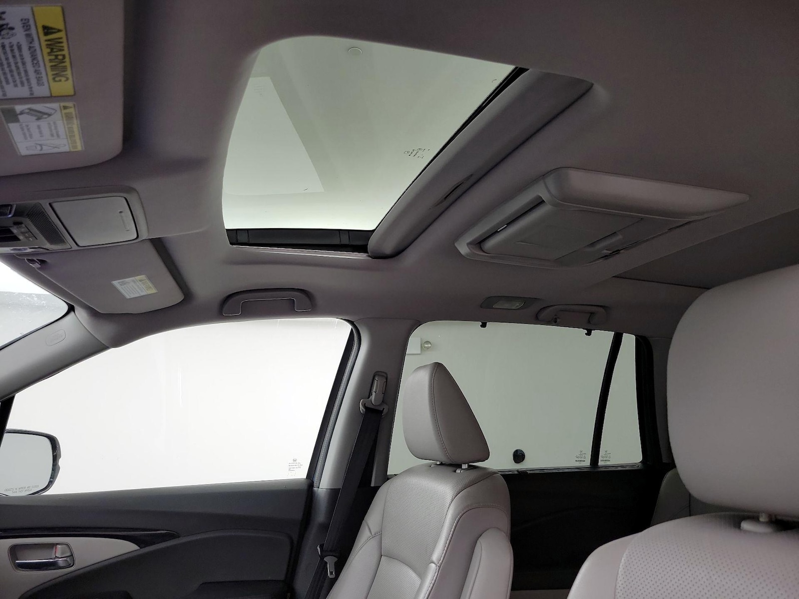 2016 Honda Pilot Elite - Photo 19