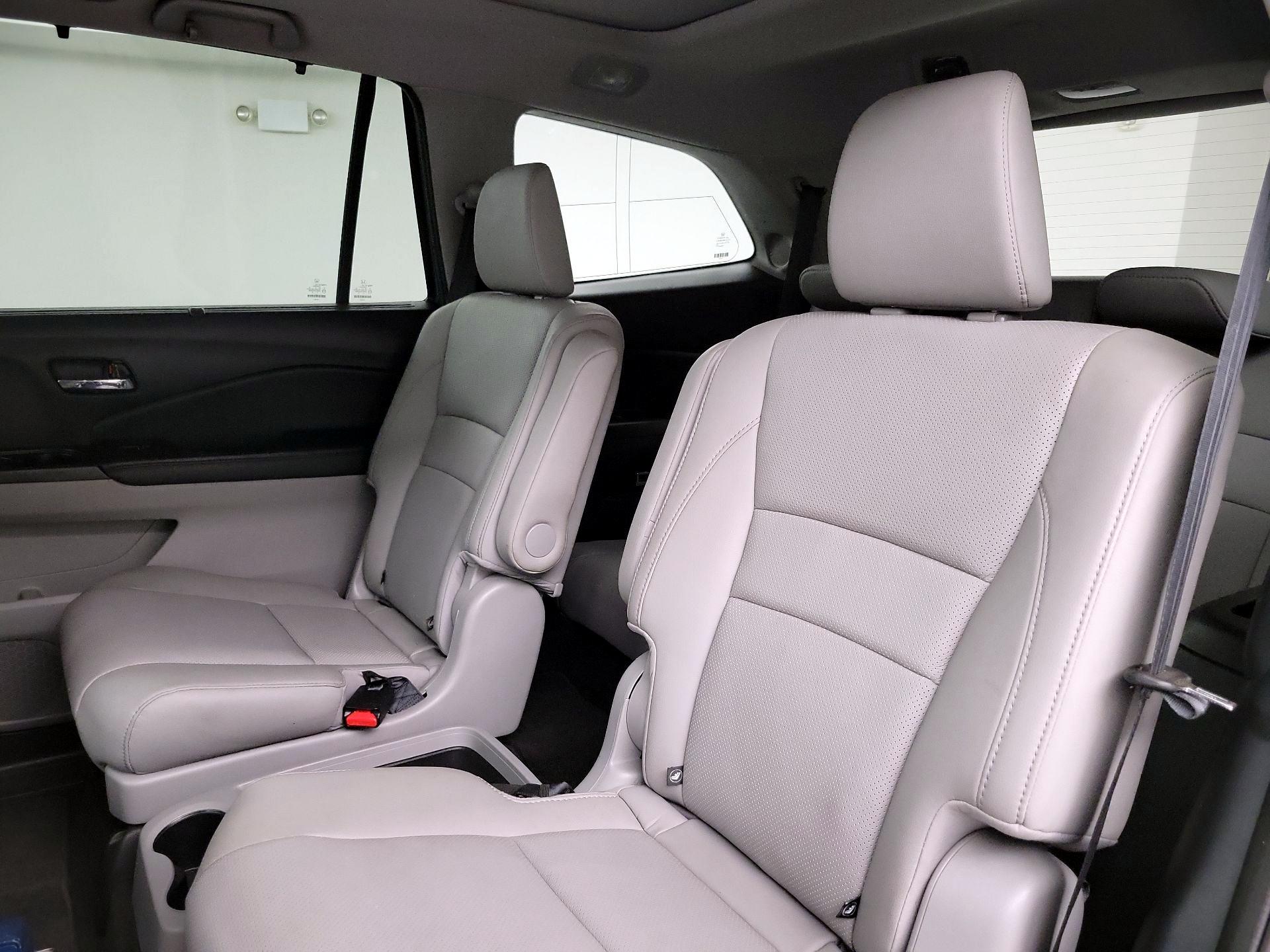 Thumbnail: 2016 Honda Pilot - 19