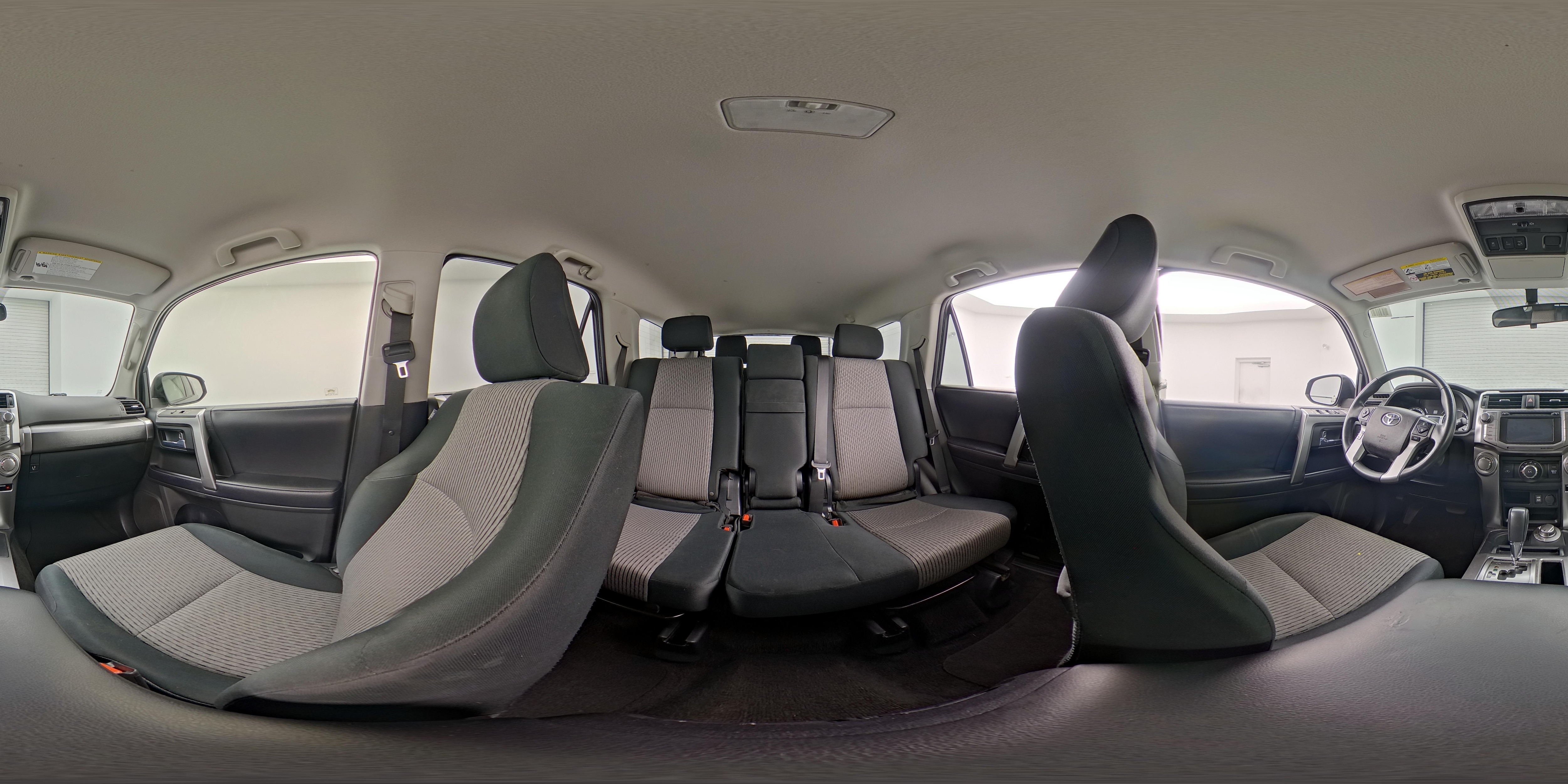 2018 Toyota 4Runner SR5 - Photo 27