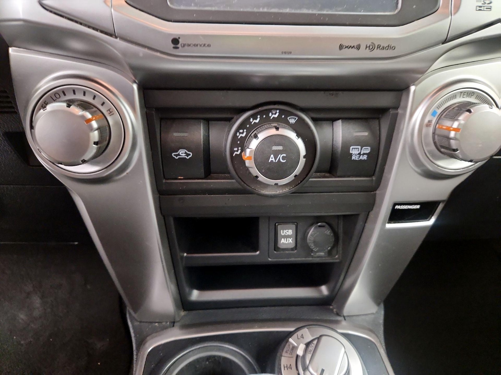 2018 Toyota 4Runner SR5 - Photo 18