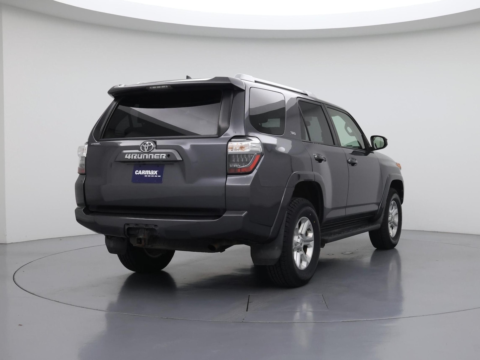 2018 Toyota 4Runner SR5 - Photo 9