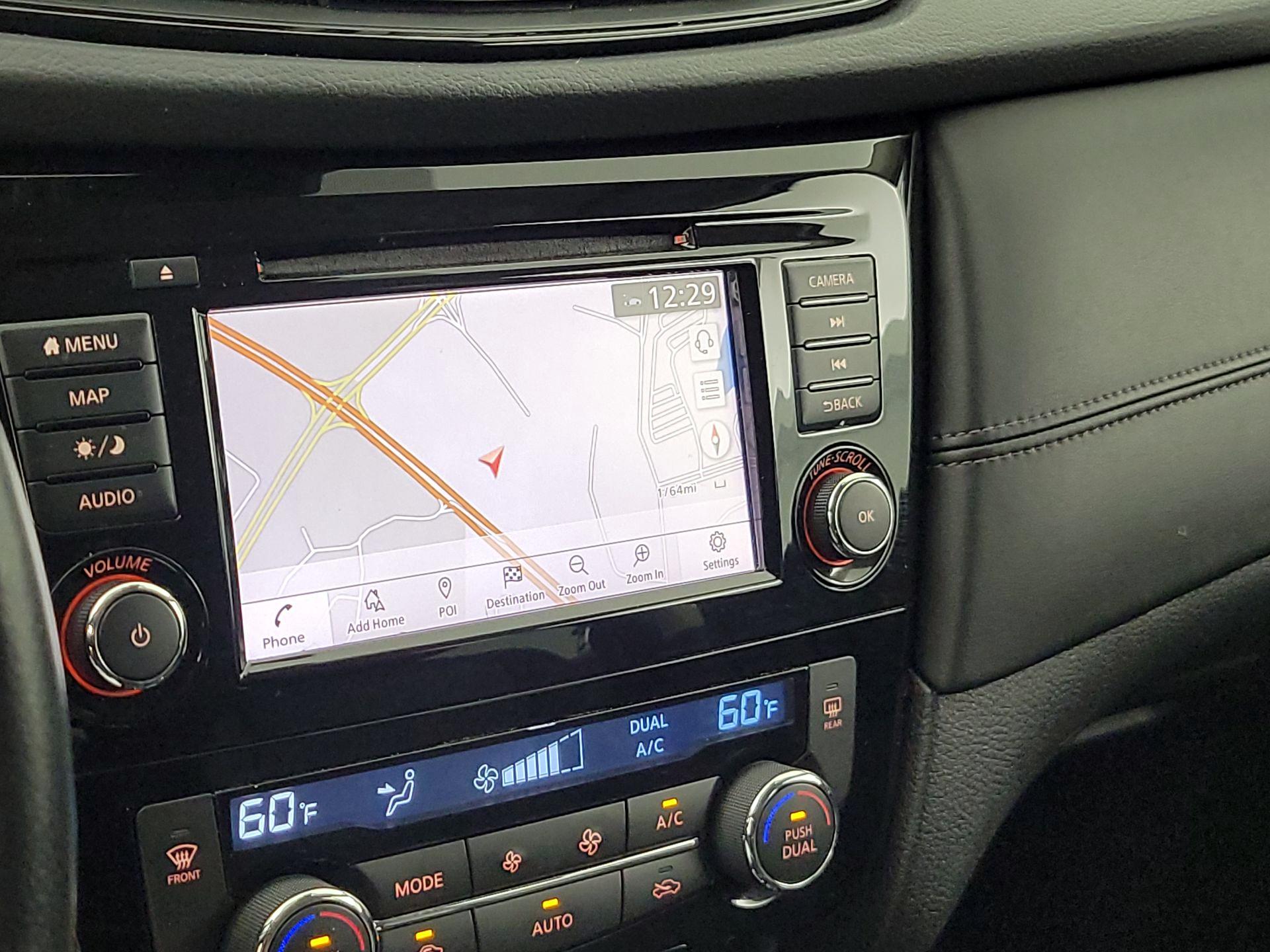 Thumbnail: 2018 Nissan Rogue - 14
