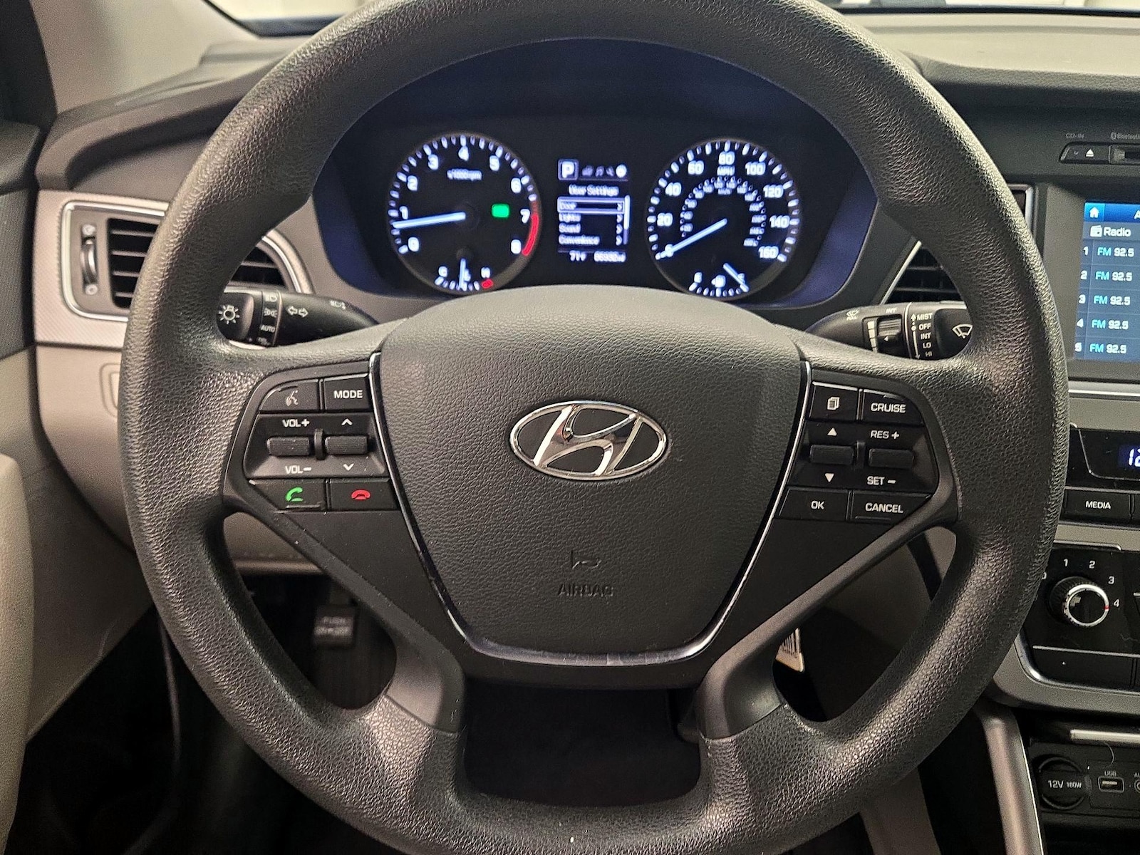 2016 Hyundai Sonata SE - Photo 11