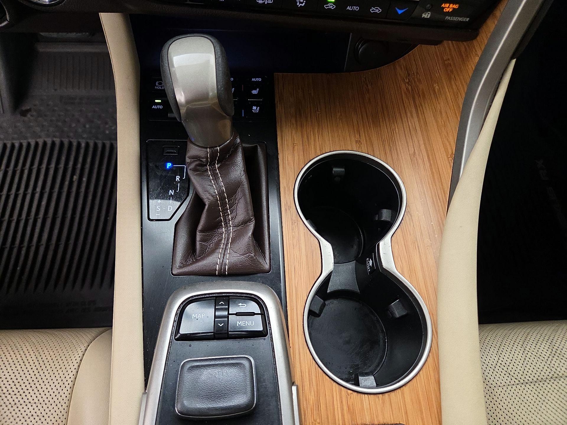Thumbnail: 2019 Lexus RX - 18