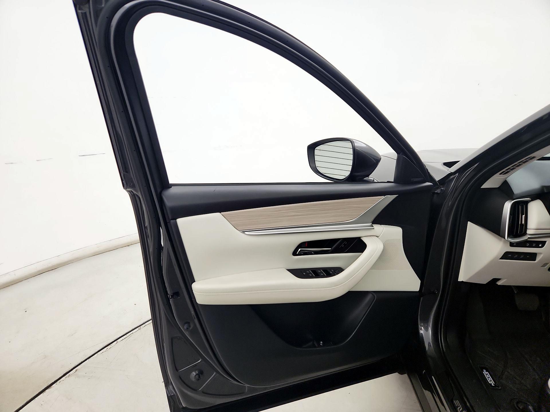 Thumbnail: 2024 Mazda CX-90 - 12