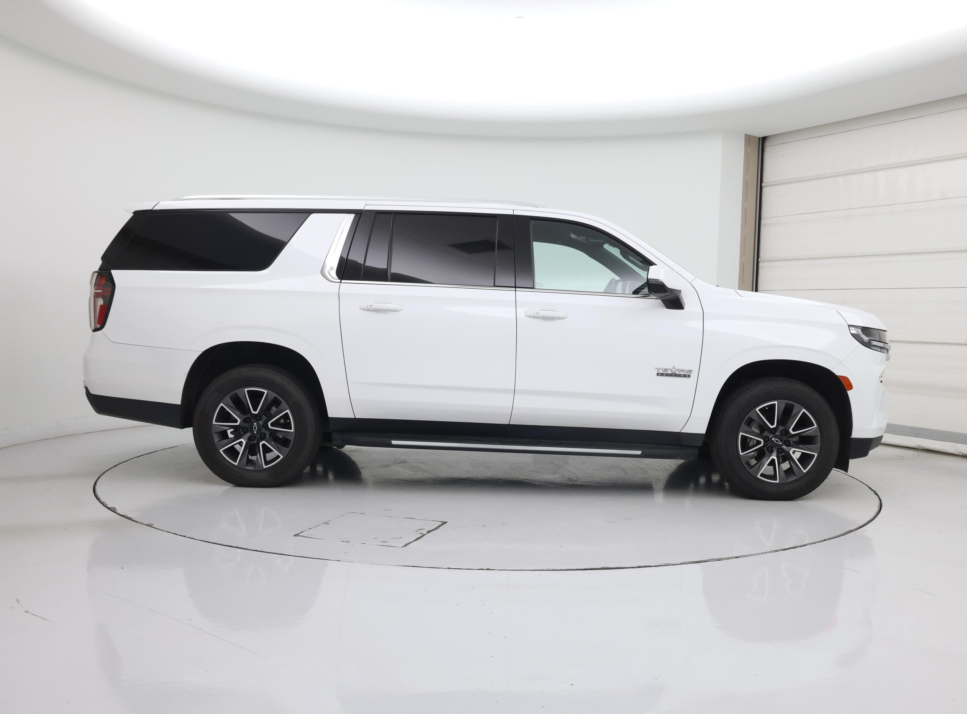 Thumbnail: 2022 Chevrolet Suburban - 7