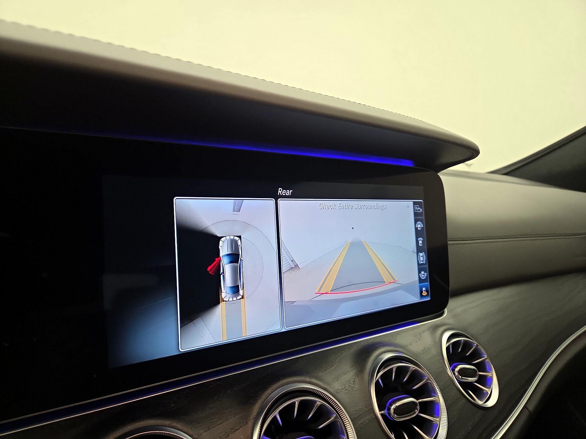 Thumbnail: 2020 Mercedes-Benz E-Class - 14