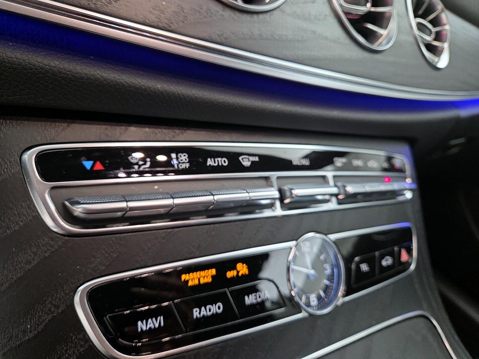 Thumbnail: 2020 Mercedes-Benz E-Class - 16