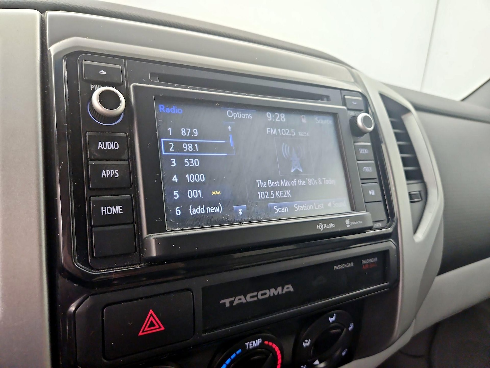 2015 Toyota Tacoma PreRunner - Photo 16