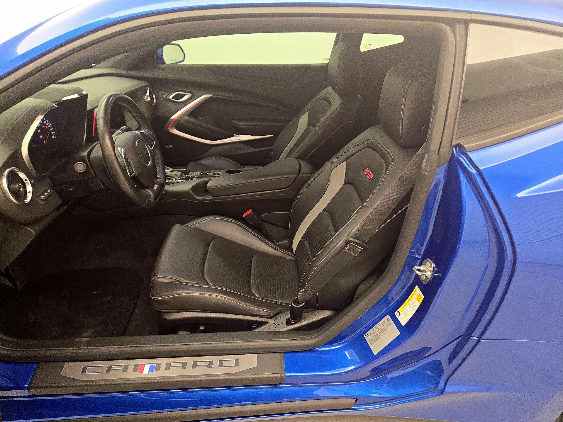 Thumbnail: 2018 Chevrolet Camaro - 11