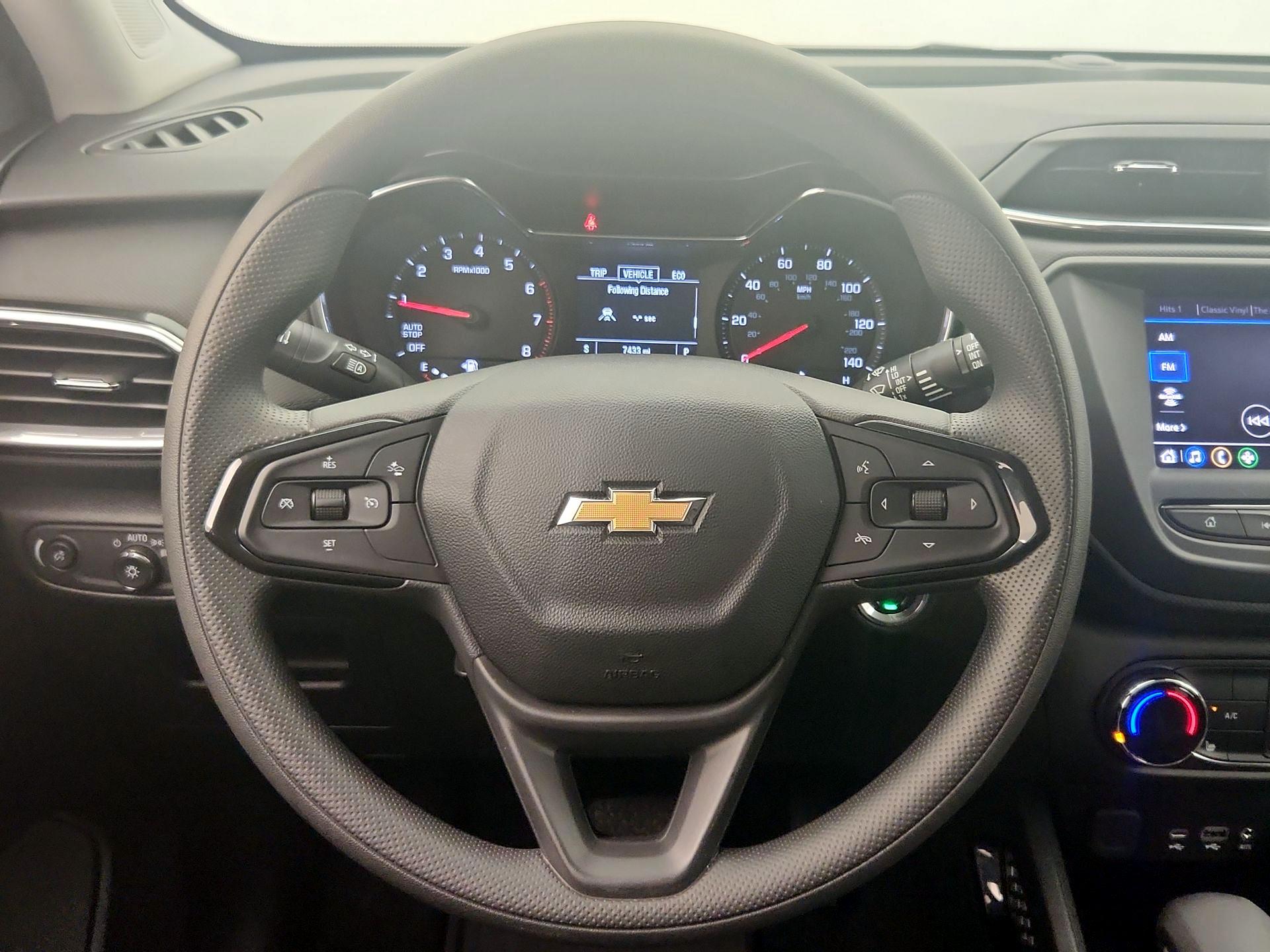 Thumbnail: 2023 Chevrolet TrailBlazer - 10