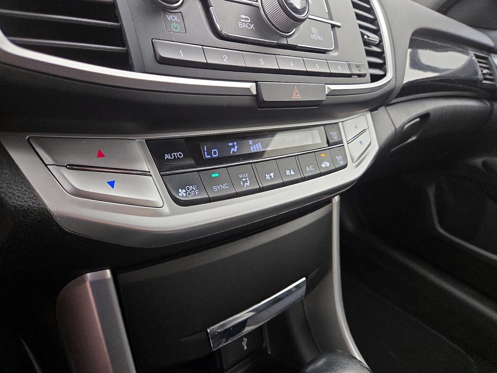 2015 Honda Accord Sport - Photo 17