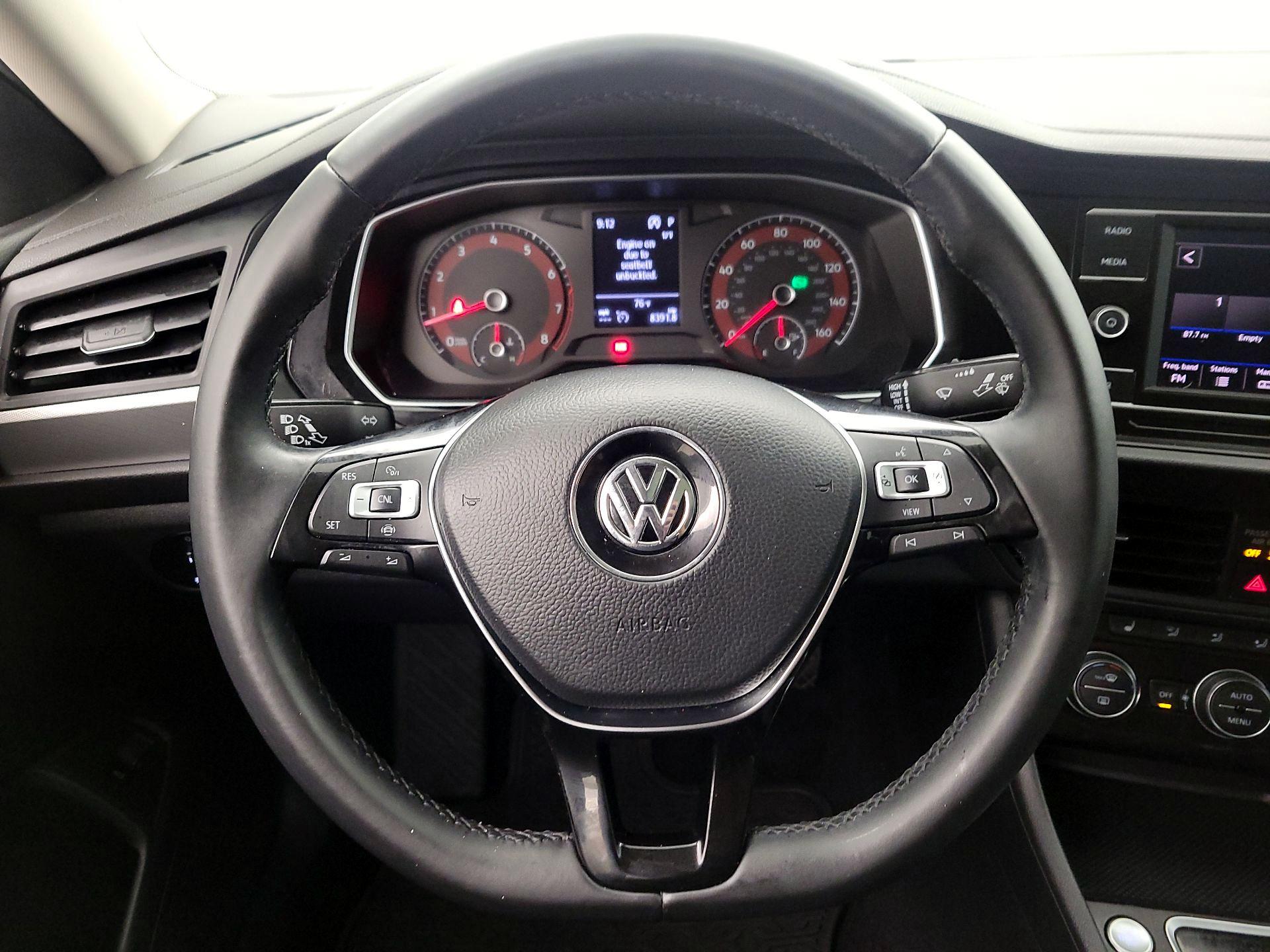 Thumbnail: 2019 Volkswagen Jetta - 10