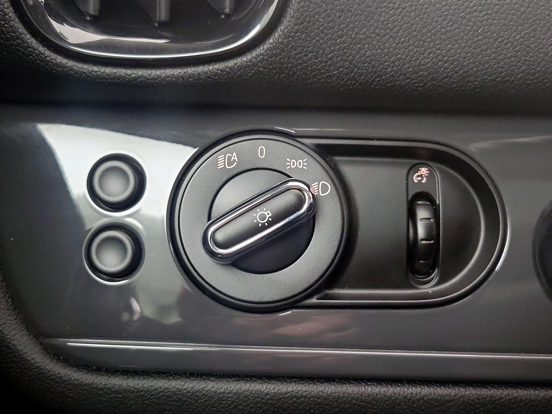 Thumbnail: 2018 MINI Cooper Countryman - 13