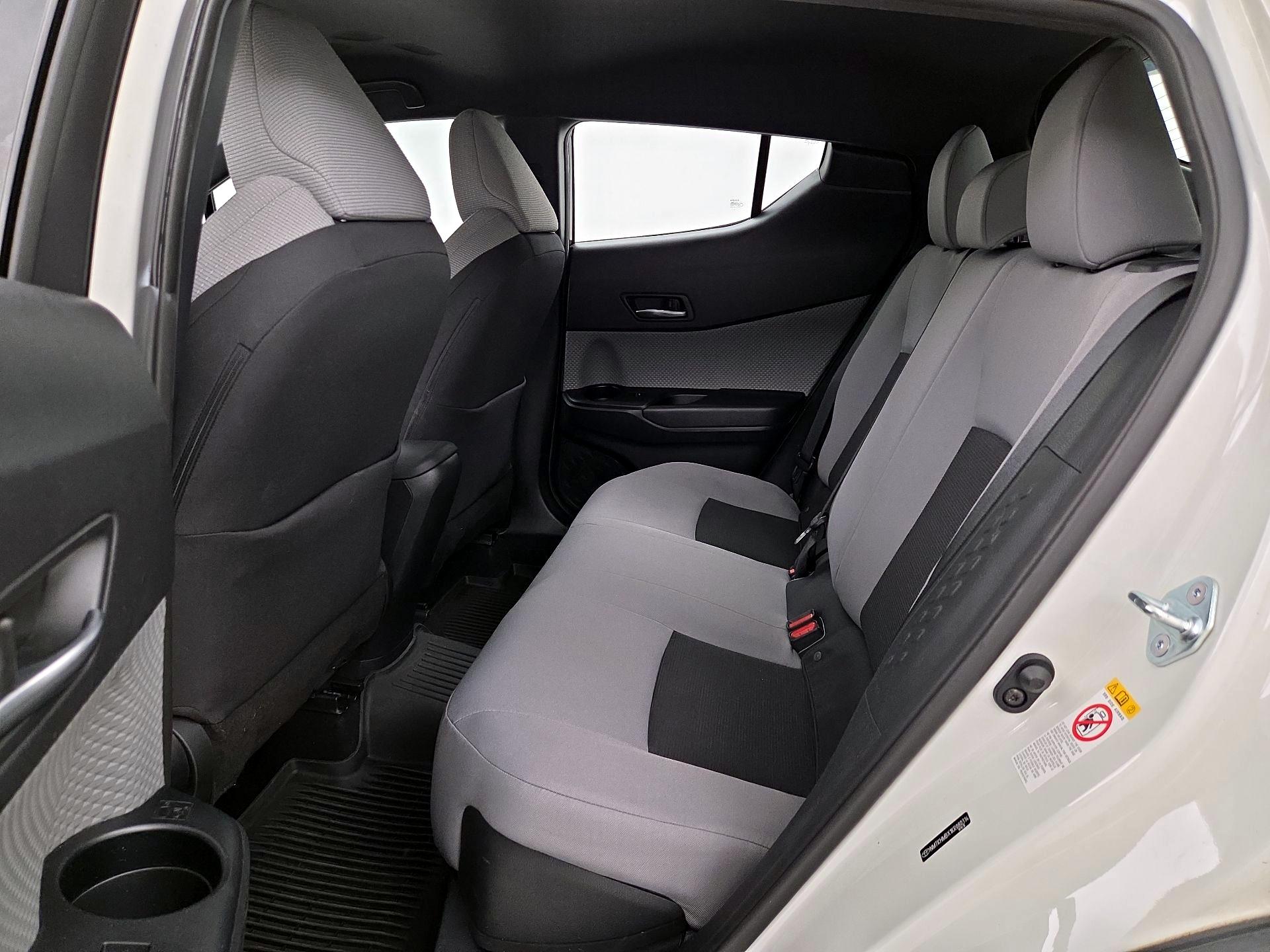 Thumbnail: 2019 Toyota C-HR - 19