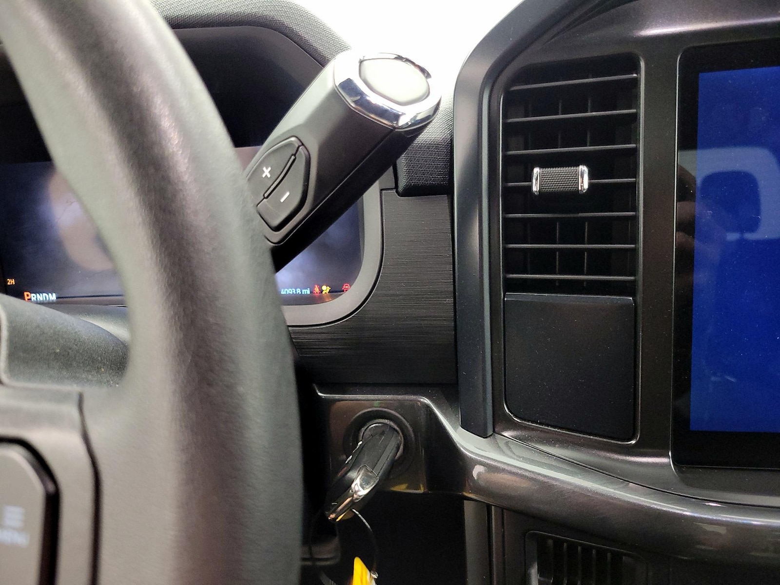 2026 Ford F-150 STX - Photo 18