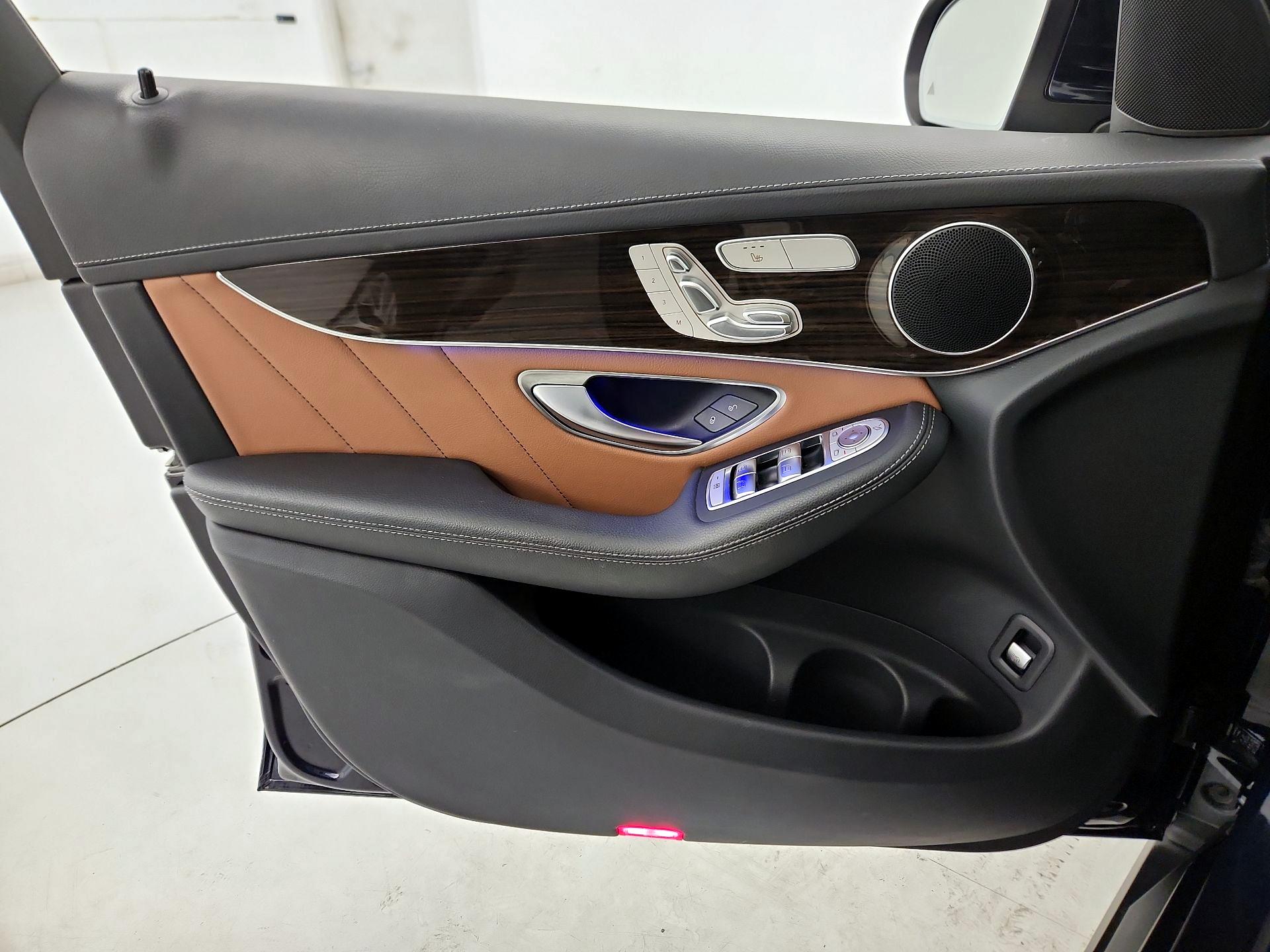 Thumbnail: 2023 Mercedes-Benz GLC - 12