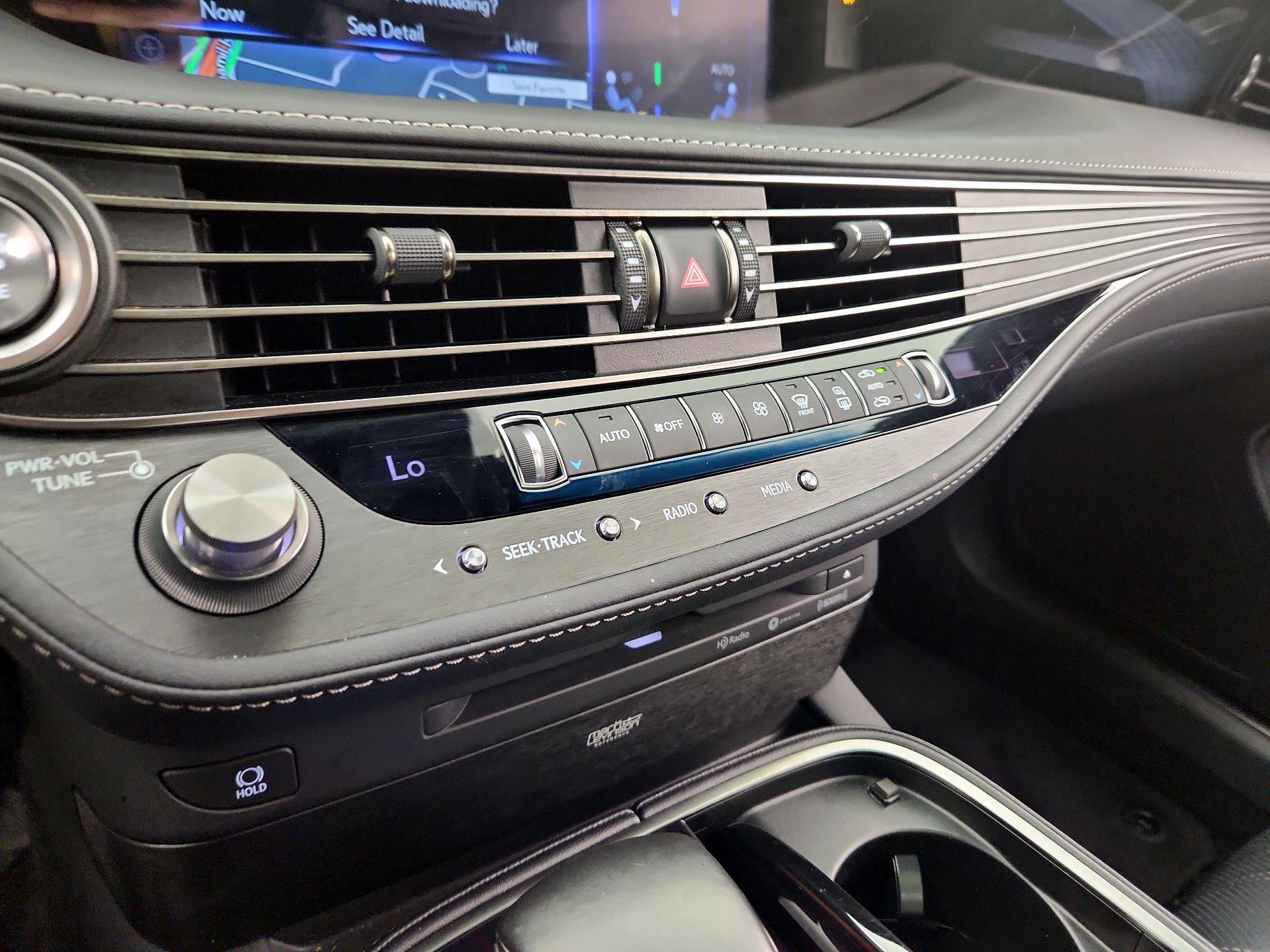 Thumbnail: 2018 Lexus LS - 17