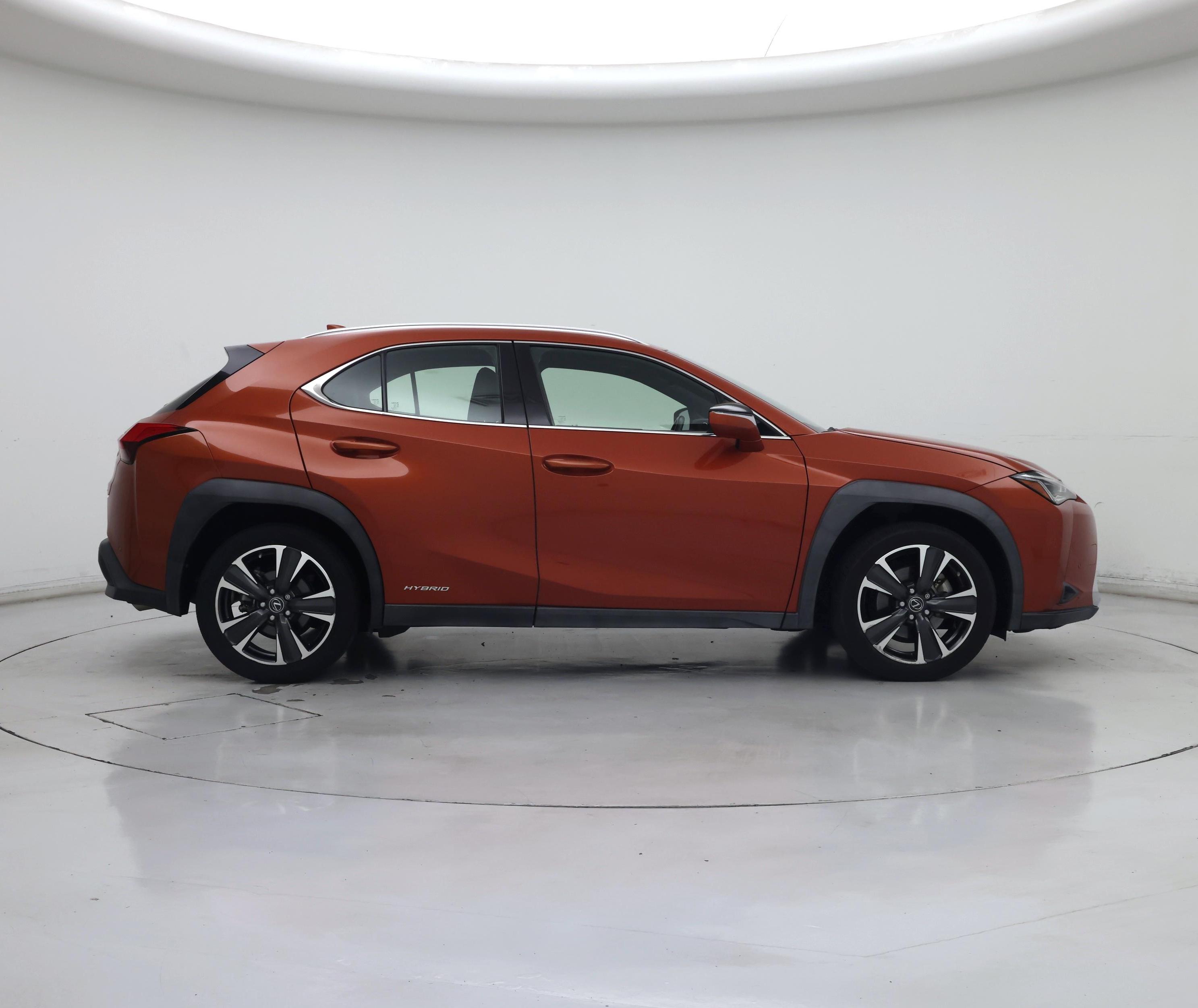 Thumbnail: 2020 Lexus UX - 7