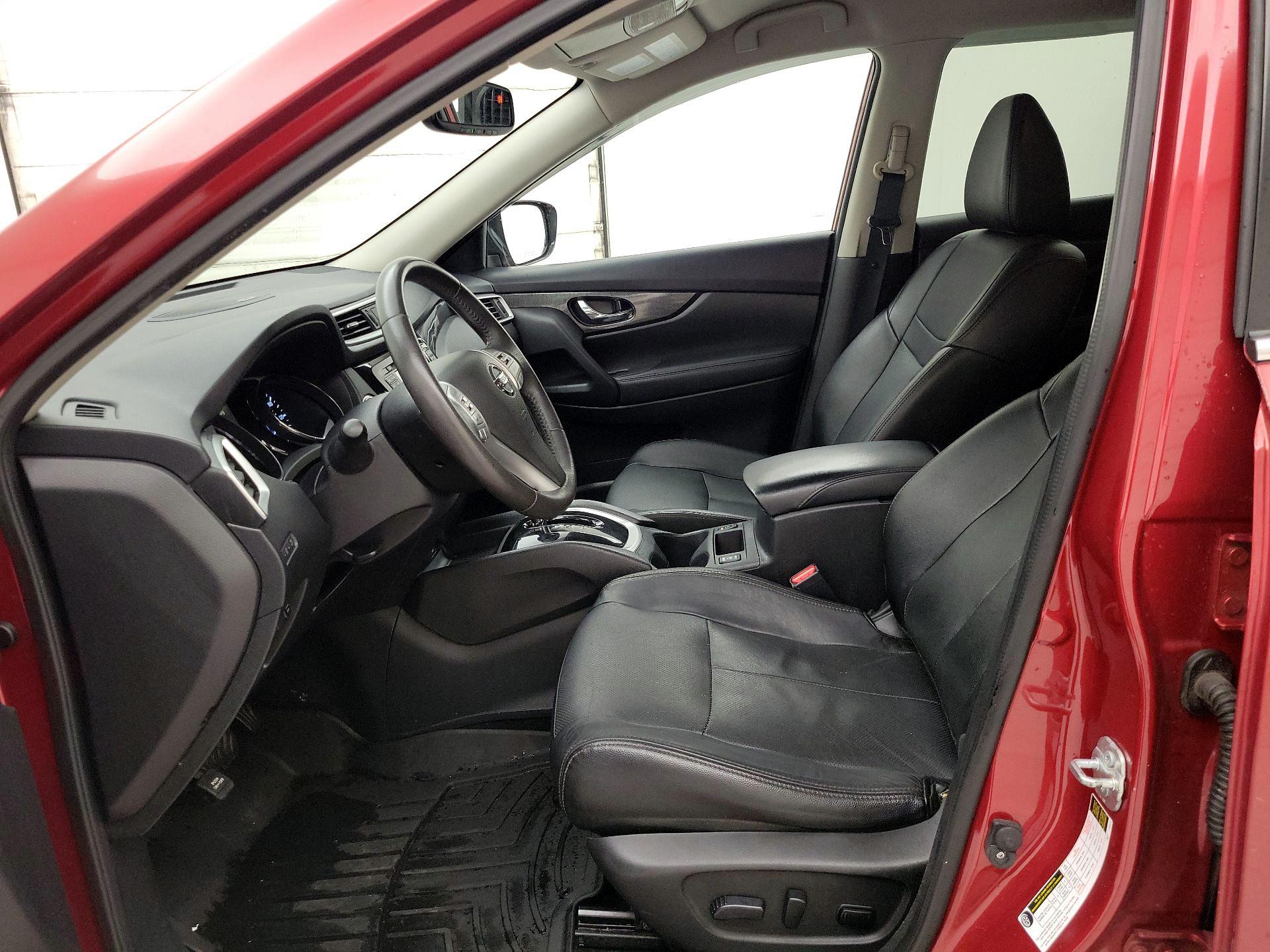 Thumbnail: 2016 Nissan Rogue - 11