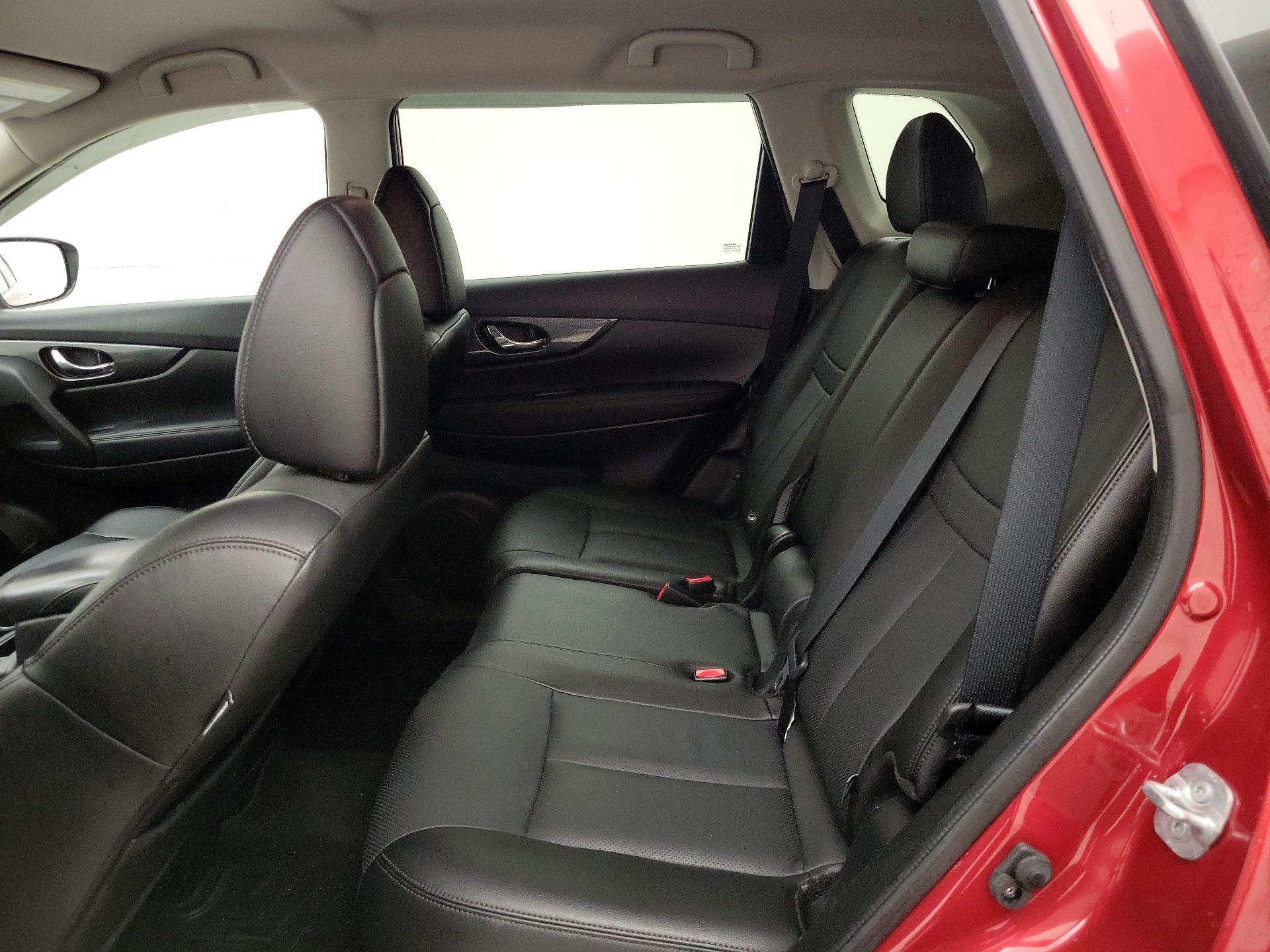 Thumbnail: 2016 Nissan Rogue - 19
