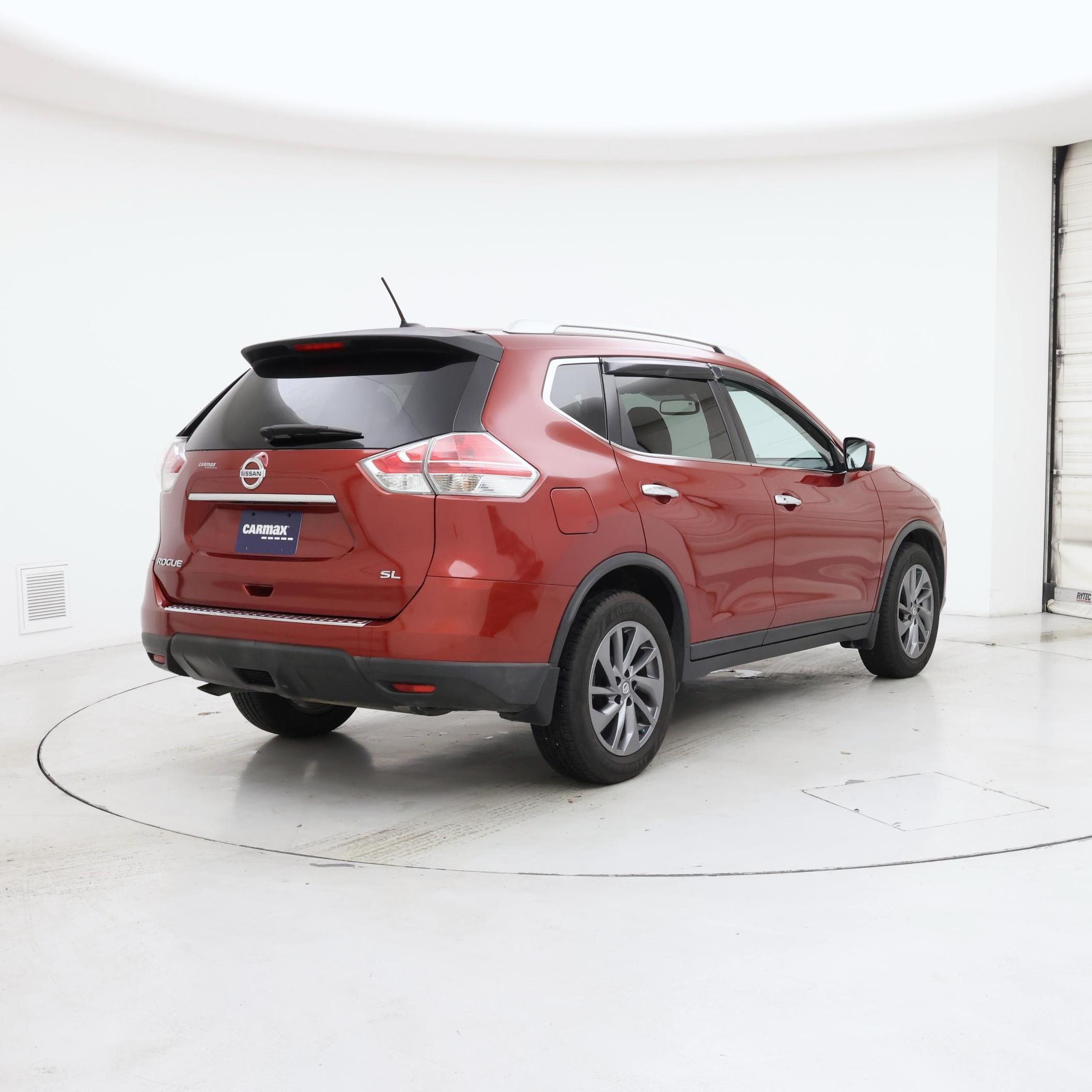 Thumbnail: 2016 Nissan Rogue - 8