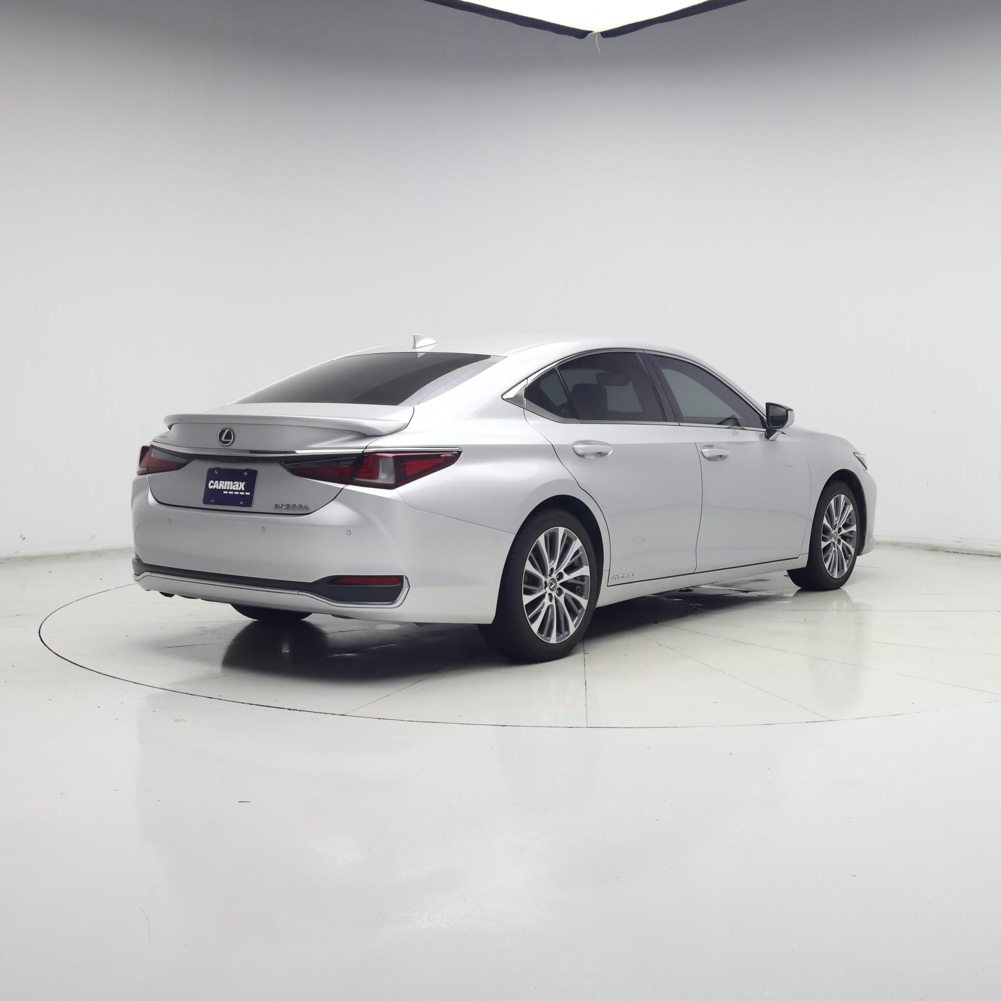 Thumbnail: 2021 Lexus ES - 8