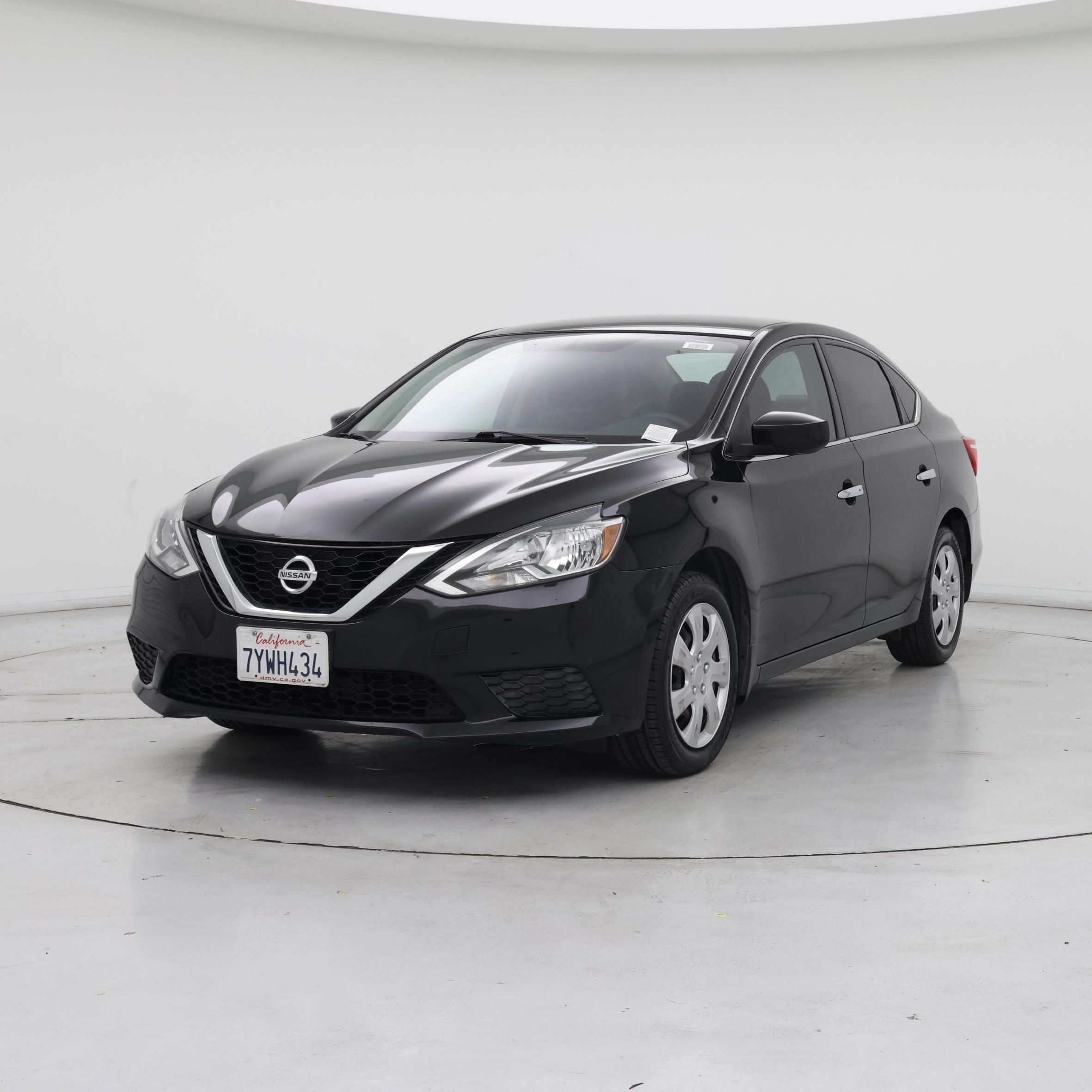 Thumbnail: 2017 Nissan Sentra - 4