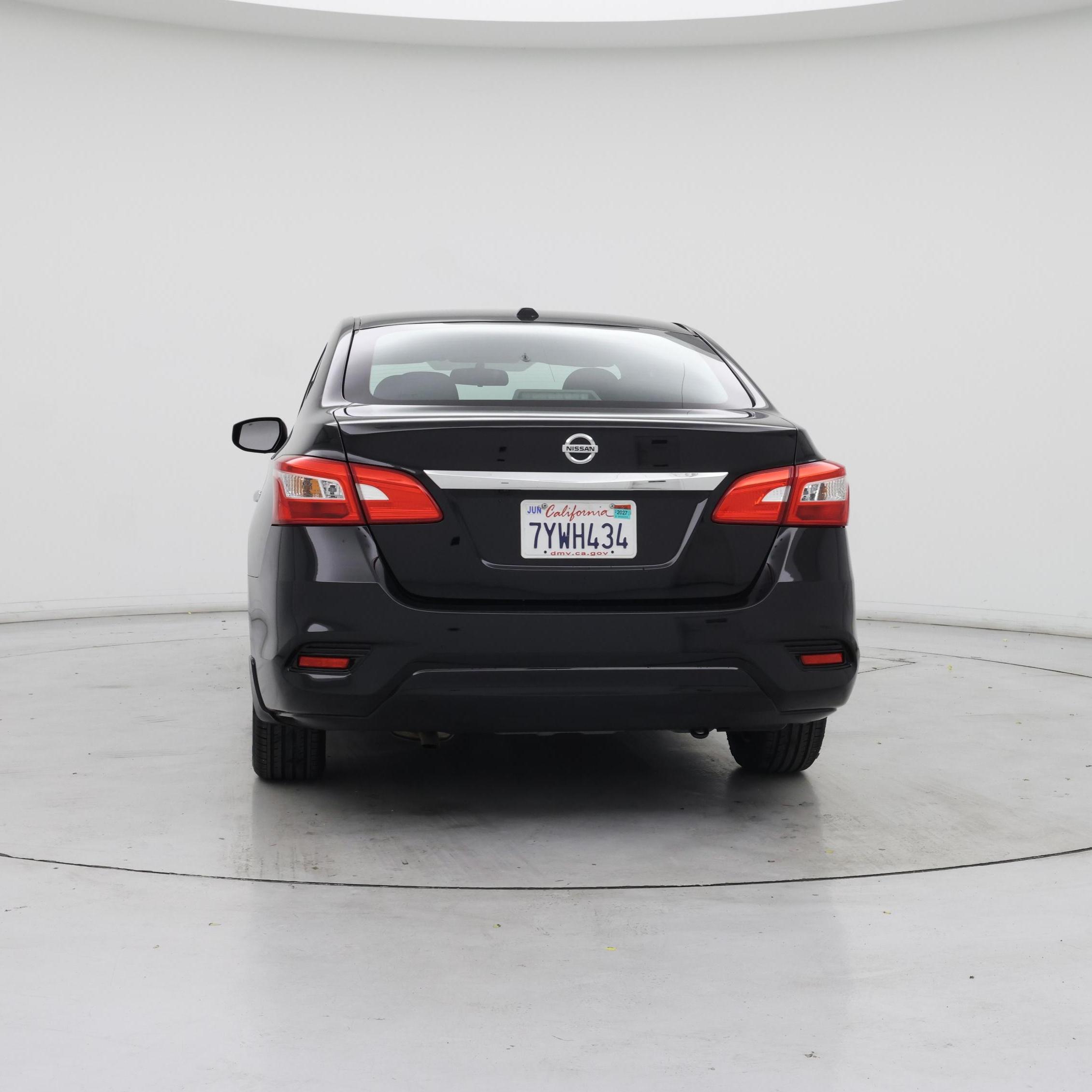Thumbnail: 2017 Nissan Sentra - 6