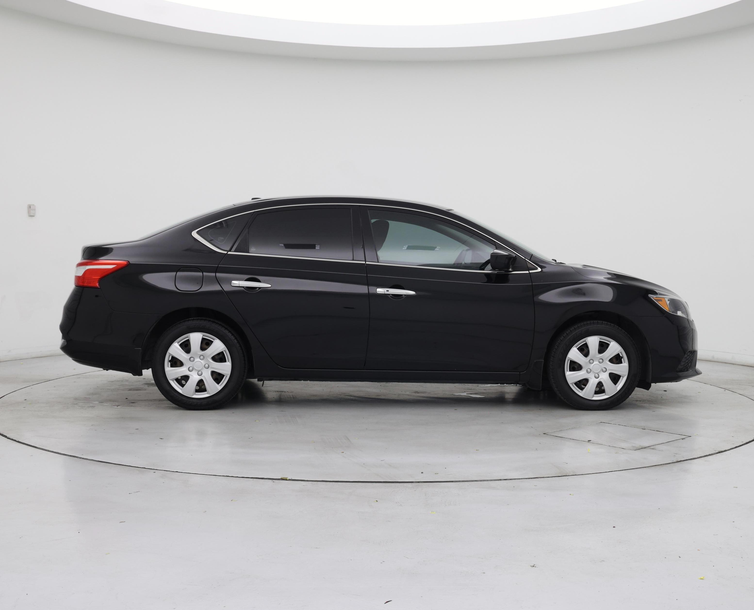 Thumbnail: 2017 Nissan Sentra - 7