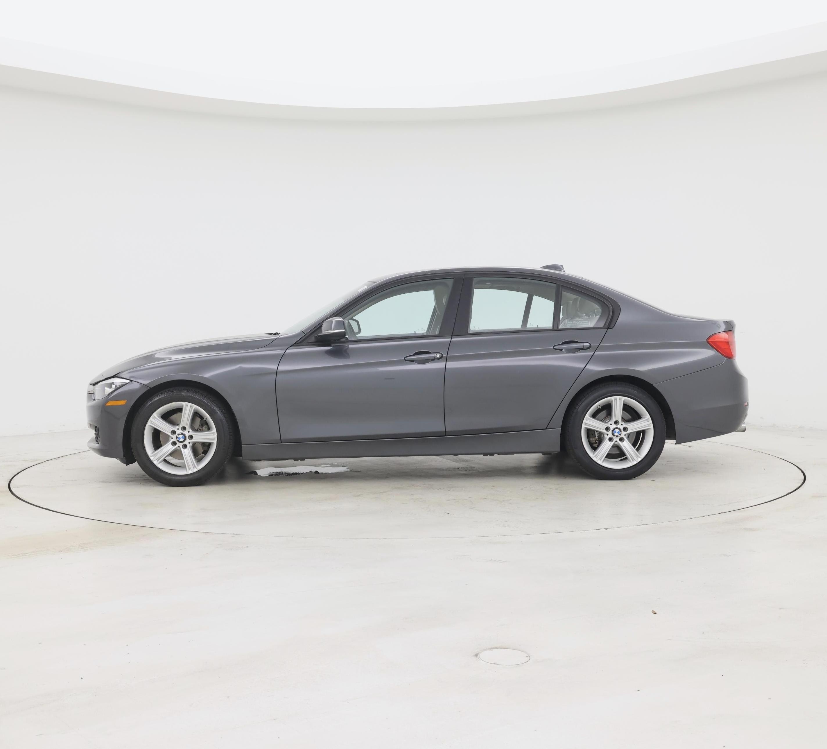 Thumbnail: 2015 BMW 3 Series - 3