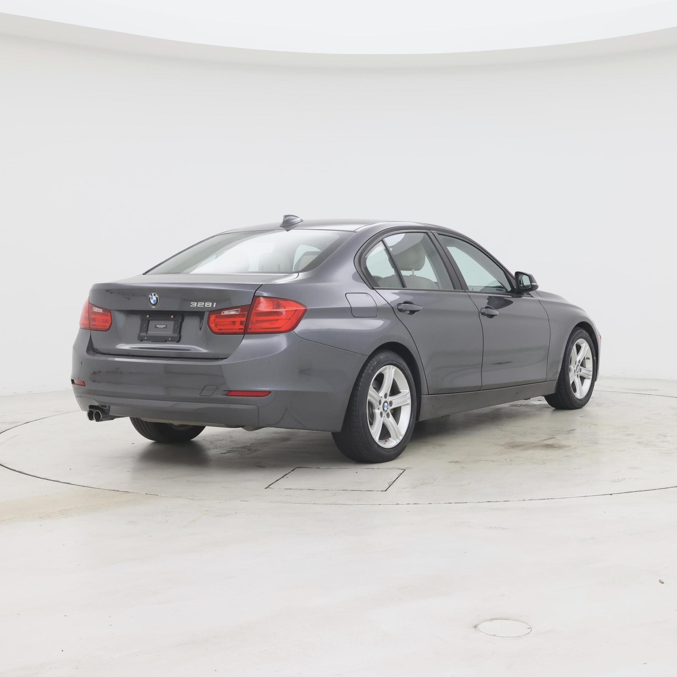 Thumbnail: 2015 BMW 3 Series - 8