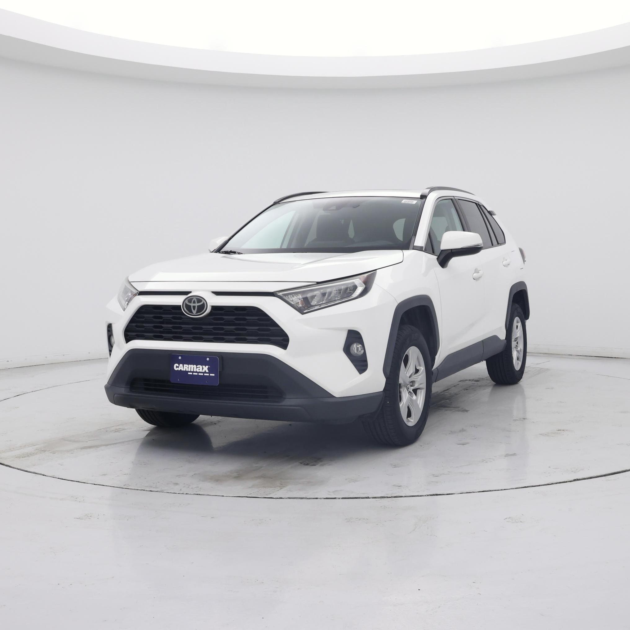 Thumbnail: 2019 Toyota RAV4 - 4