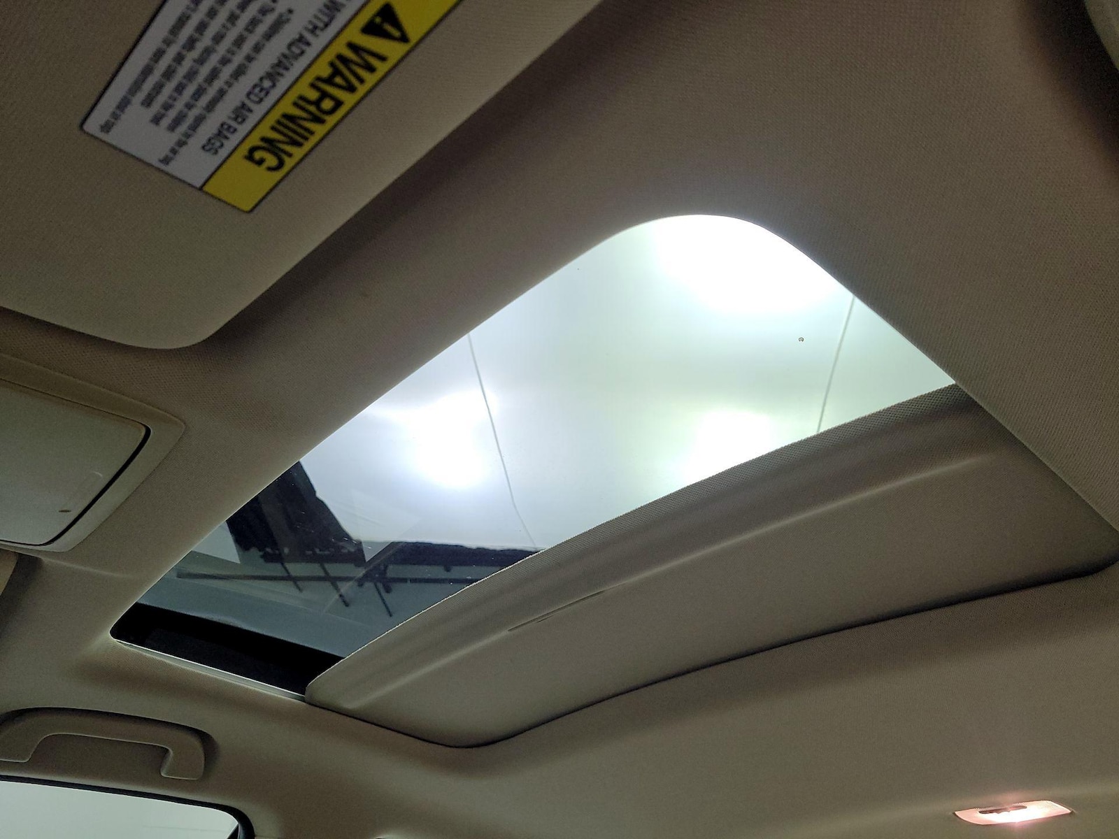 Sunroof(s) & Overhead Airbags