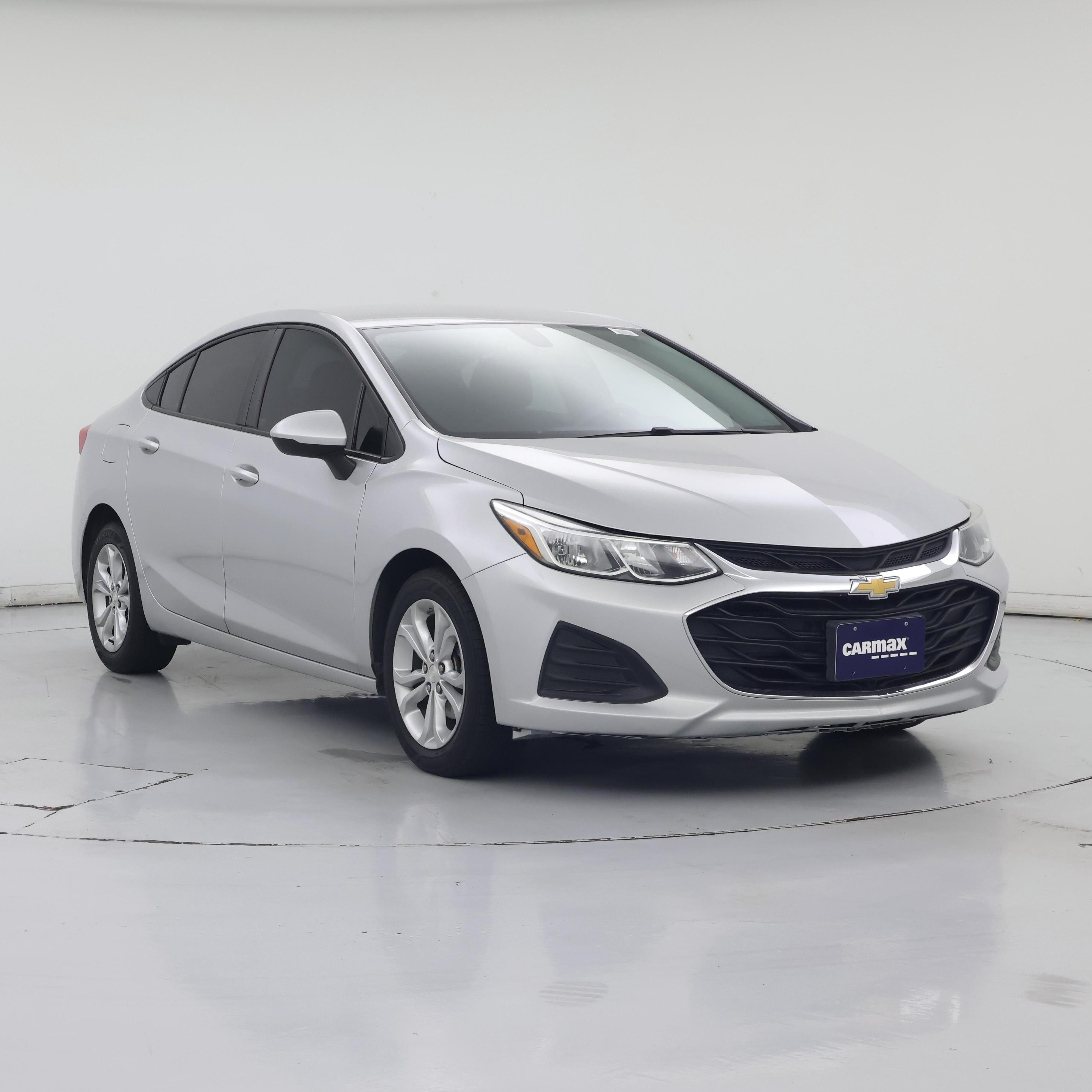 Silver 2019 Chevrolet Cruze Sedan Front-Wheel Drive Automatic