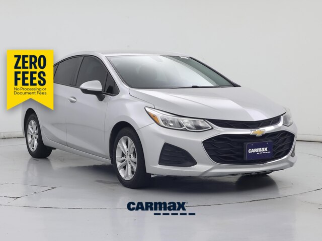Silver 2019 Chevrolet Cruze Sedan Front-Wheel Drive Automatic