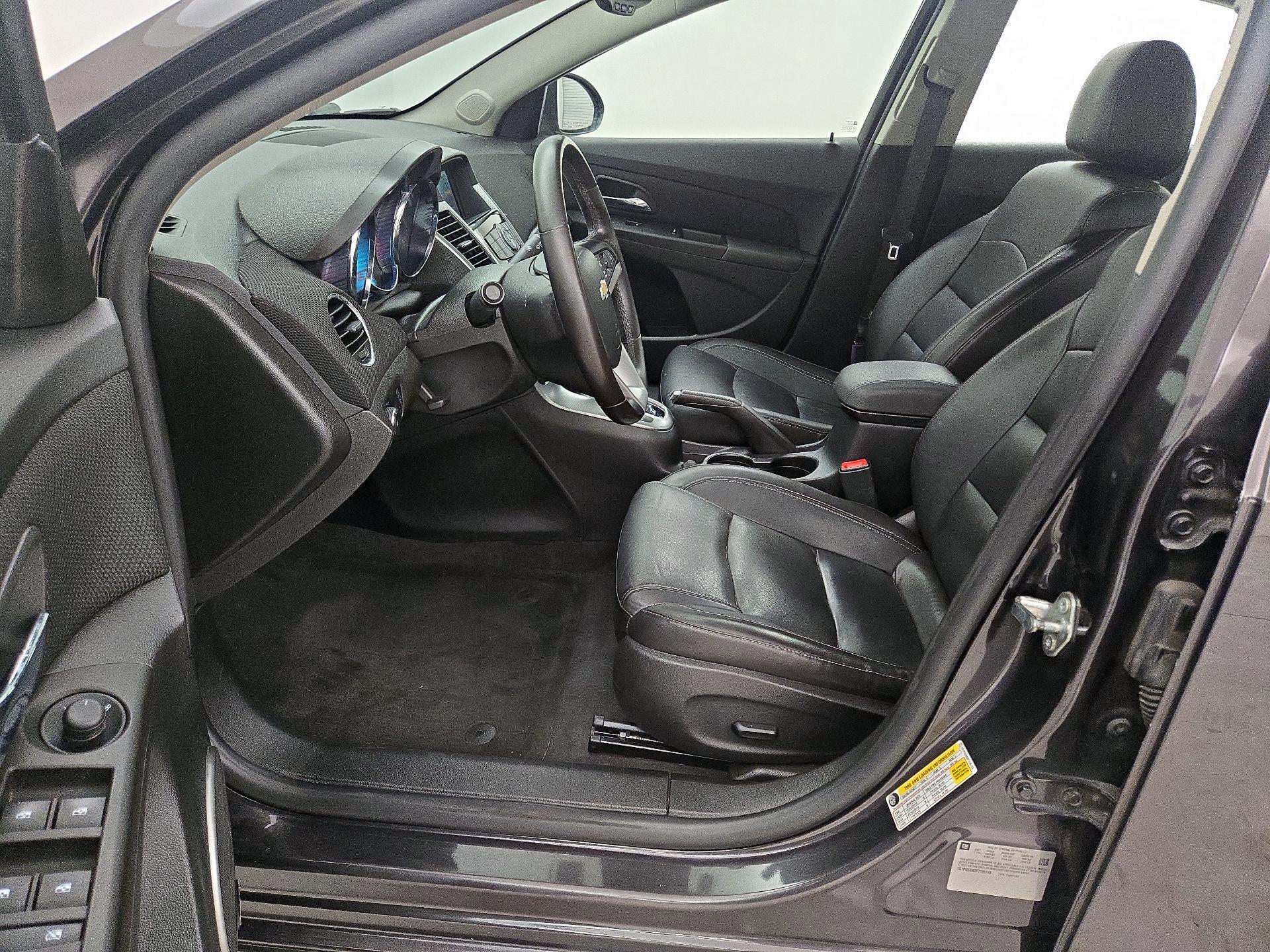 Thumbnail: 2015 Chevrolet Cruze - 11