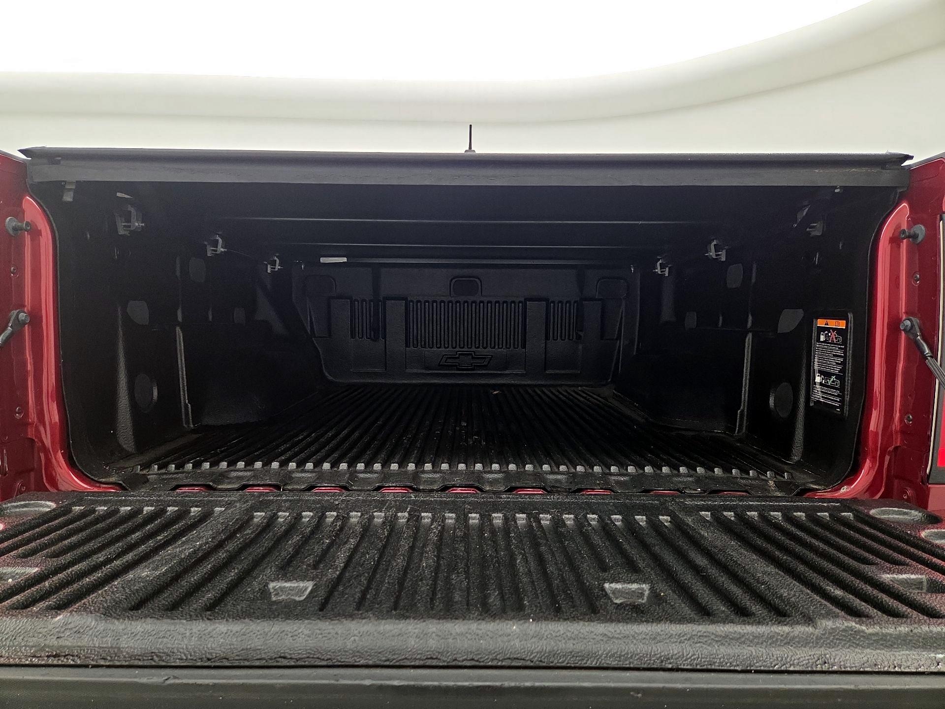Thumbnail: 2018 Chevrolet Colorado - 20