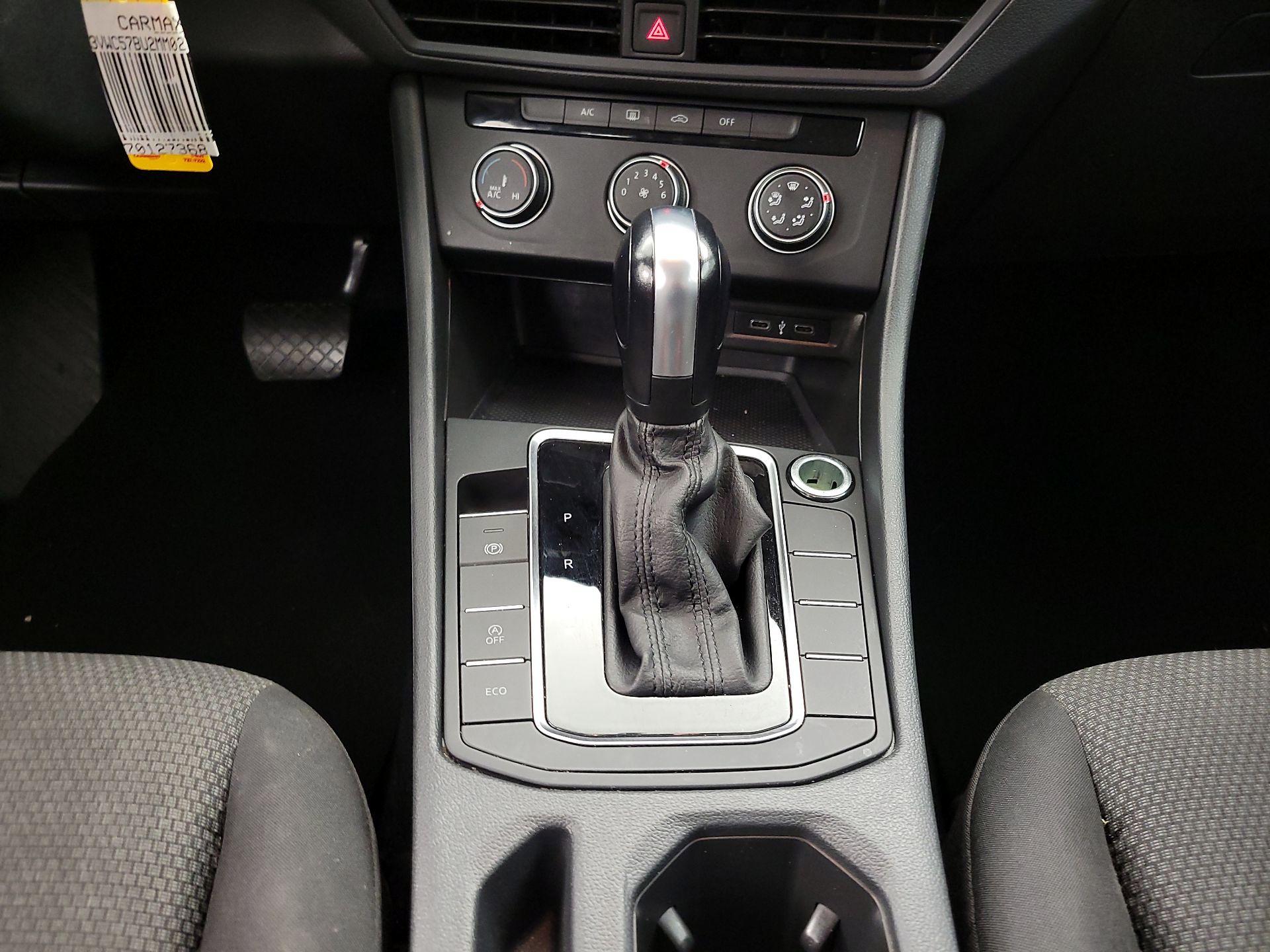 Thumbnail: 2021 Volkswagen Jetta - 17