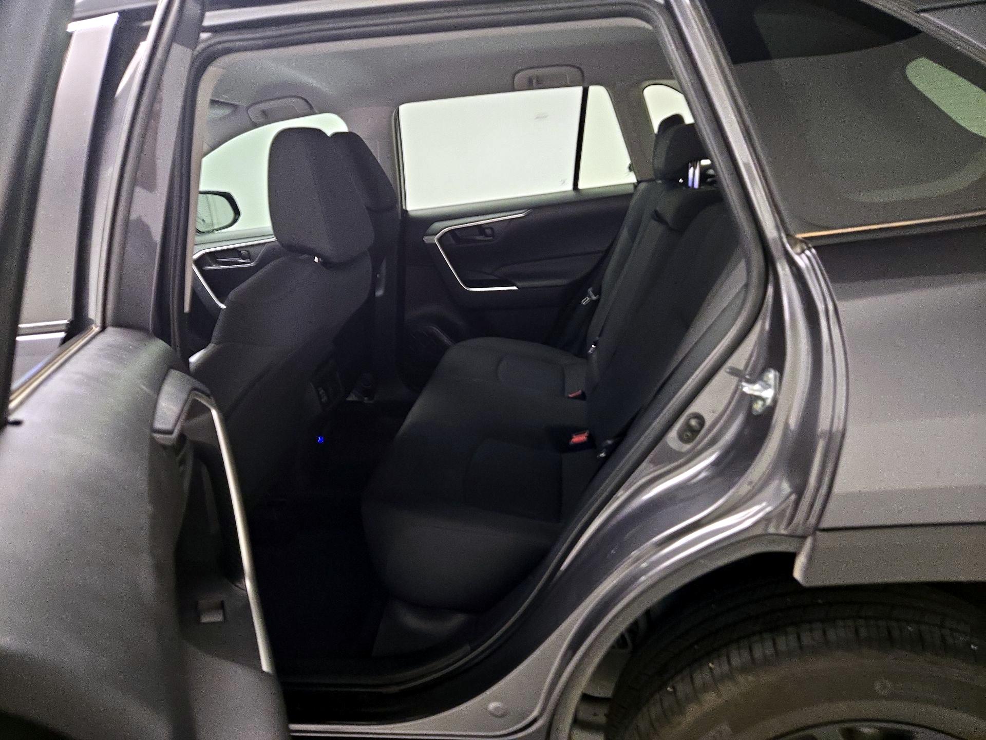 Thumbnail: 2025 Toyota RAV4 - 17