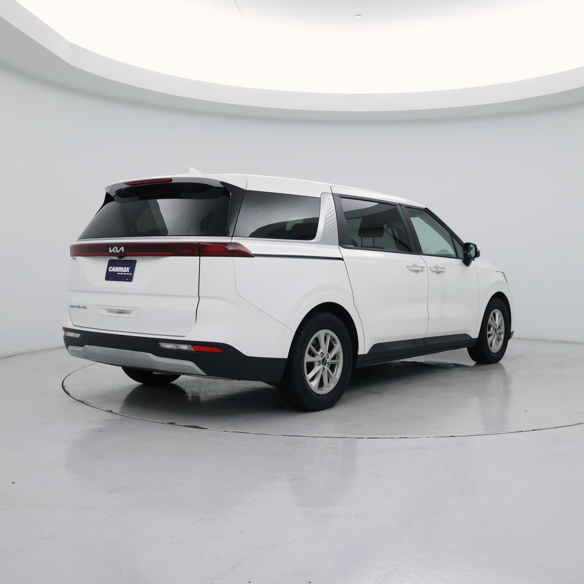 Thumbnail: 2022 Kia Carnival - 8