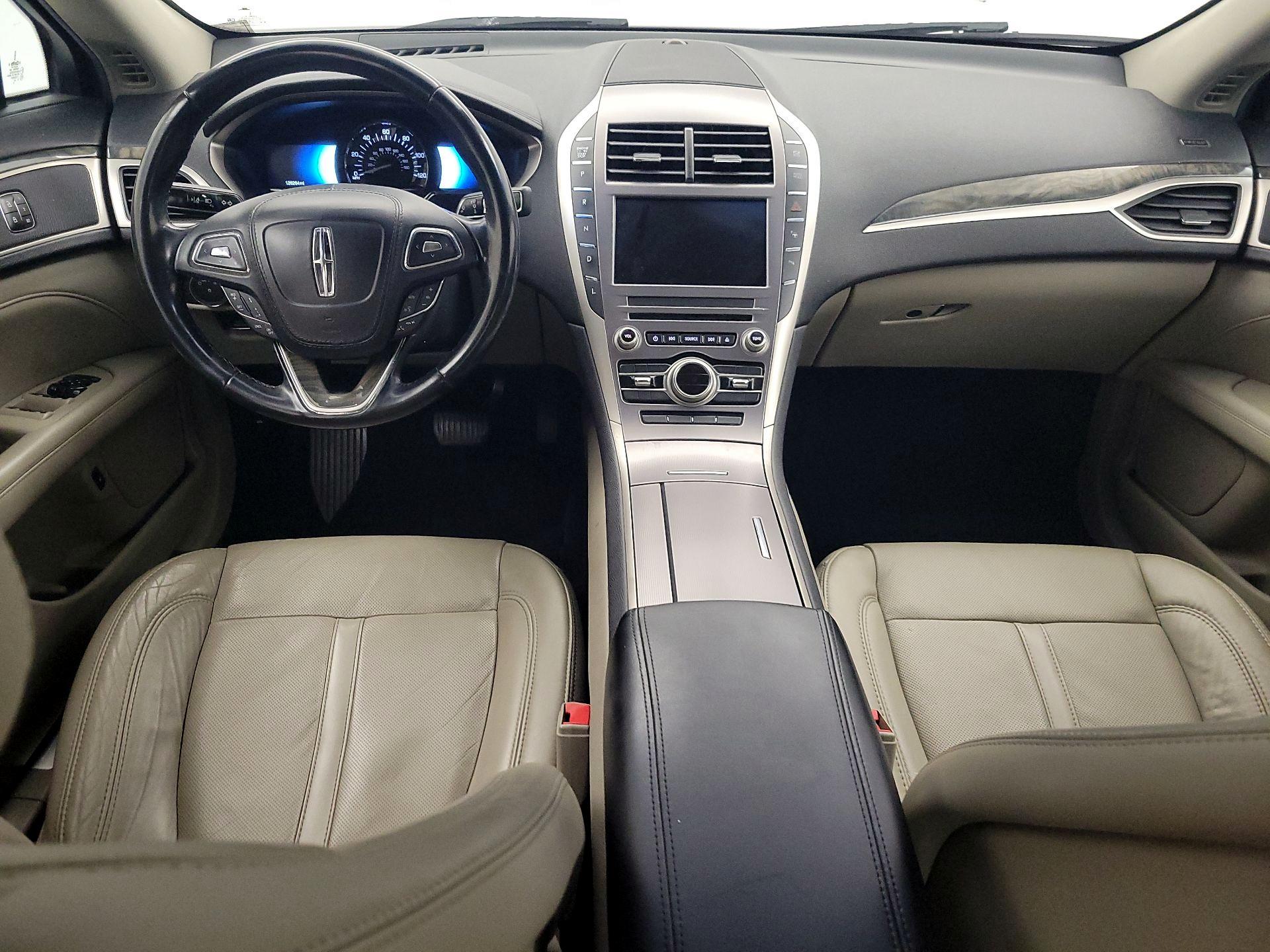 Thumbnail: 2017 Lincoln MKZ - 9