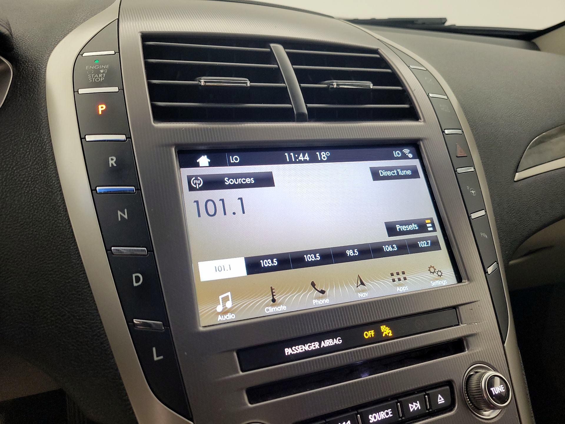 Thumbnail: 2017 Lincoln MKZ - 15