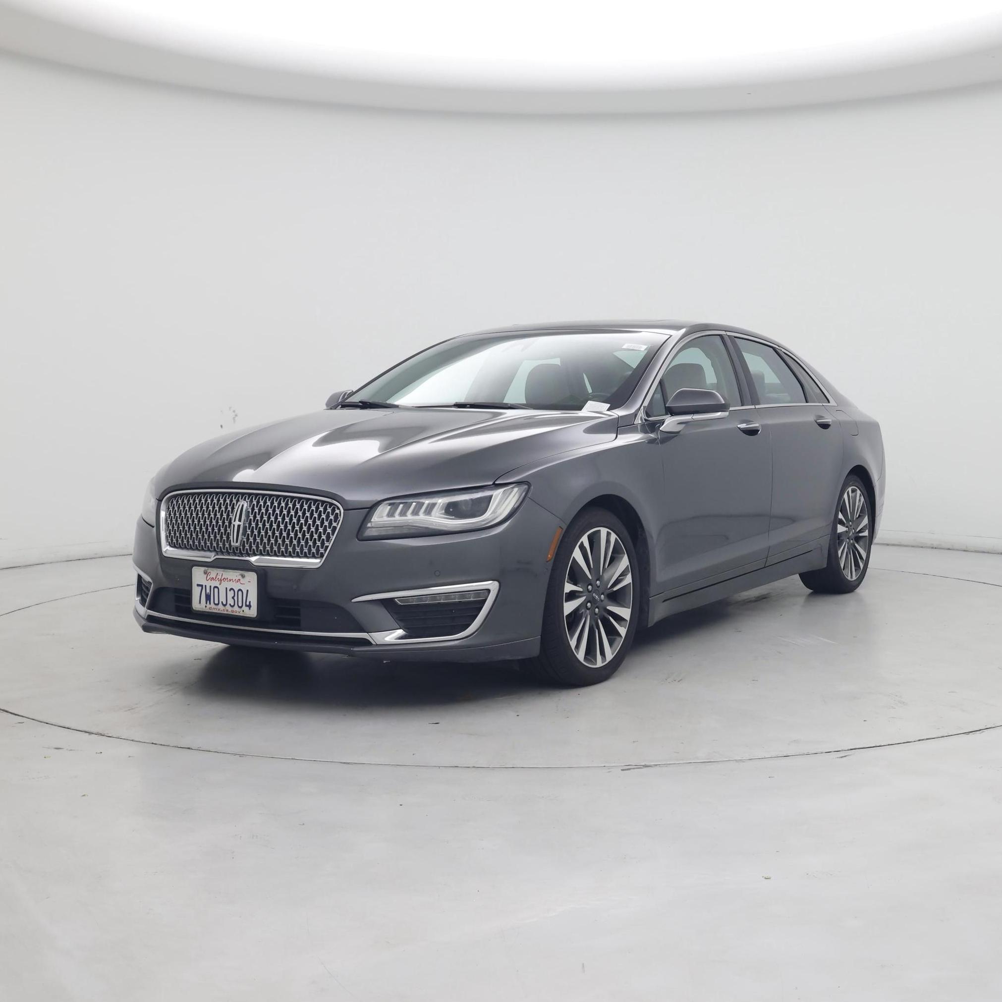 Thumbnail: 2017 Lincoln MKZ - 4