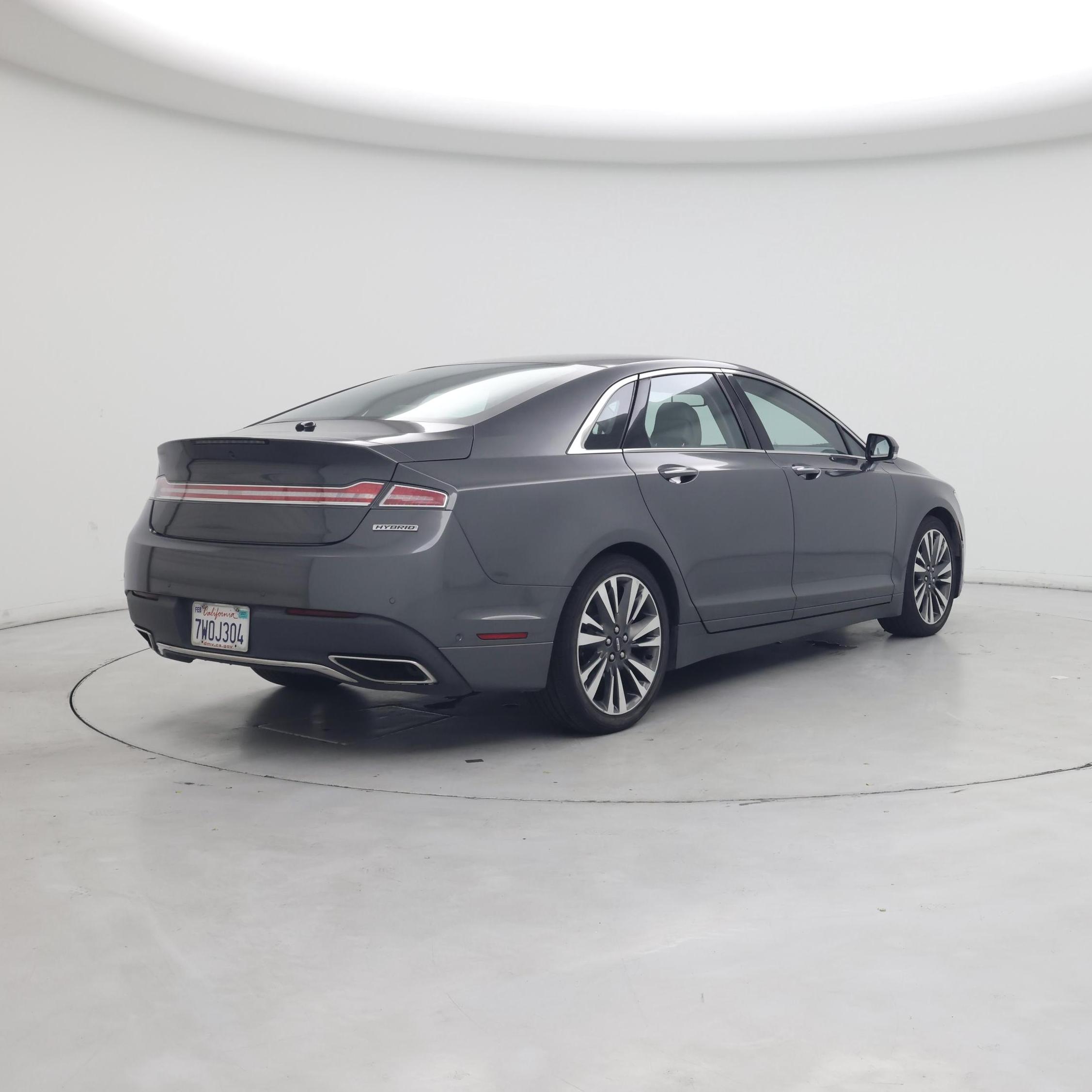Thumbnail: 2017 Lincoln MKZ - 8