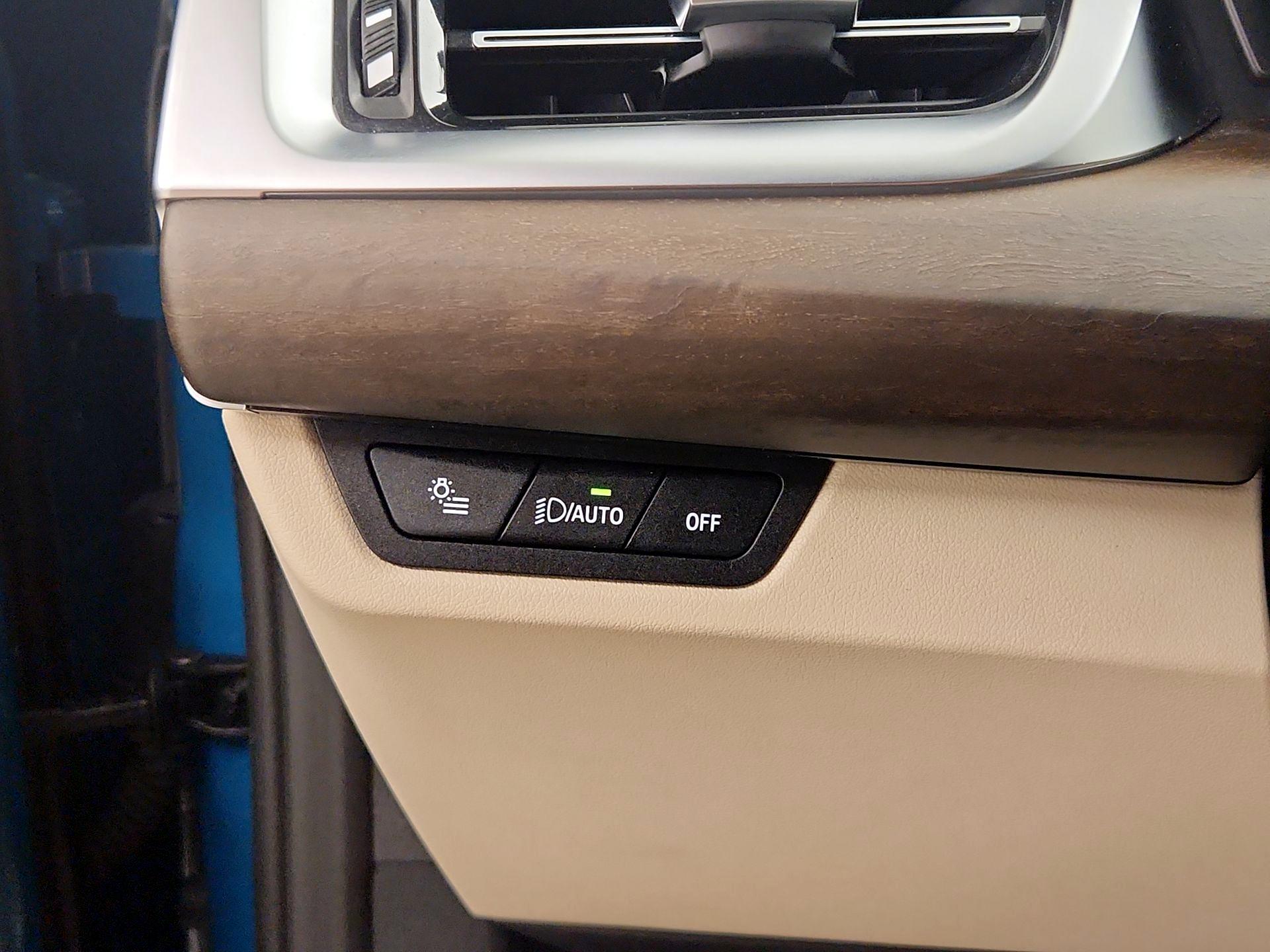 Thumbnail: 2023 BMW X1 - 13