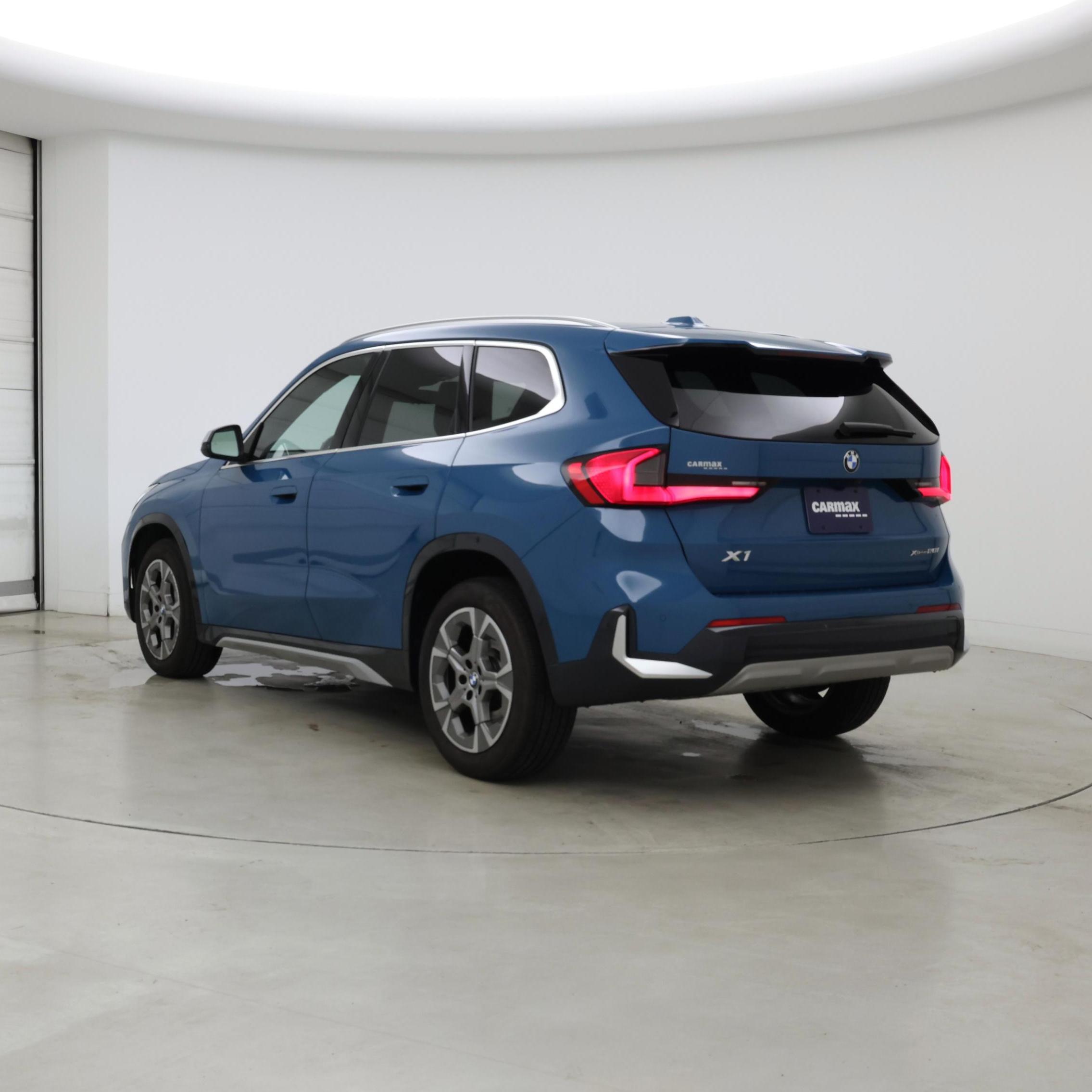 Thumbnail: 2023 BMW X1 - 2